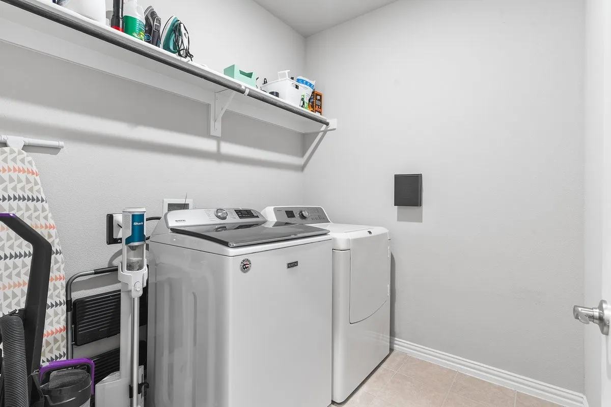 Single Family Residence For Sale in Rockwall County , 309 Edmund Lane, Fate, Texas 75087, 3 Bedroom, 2 Bathroom, 2 Garage spaces, 1,622 Sqft, built in 2020, mls#21356651, Real Estate Agent in Fate, Homes For Sale in Rockwall county, Homes For Sale in Fate, Realtor in Fate Texas, Real Estate Brokerage Independent Realty Texas, Luminita Cordes Realtor