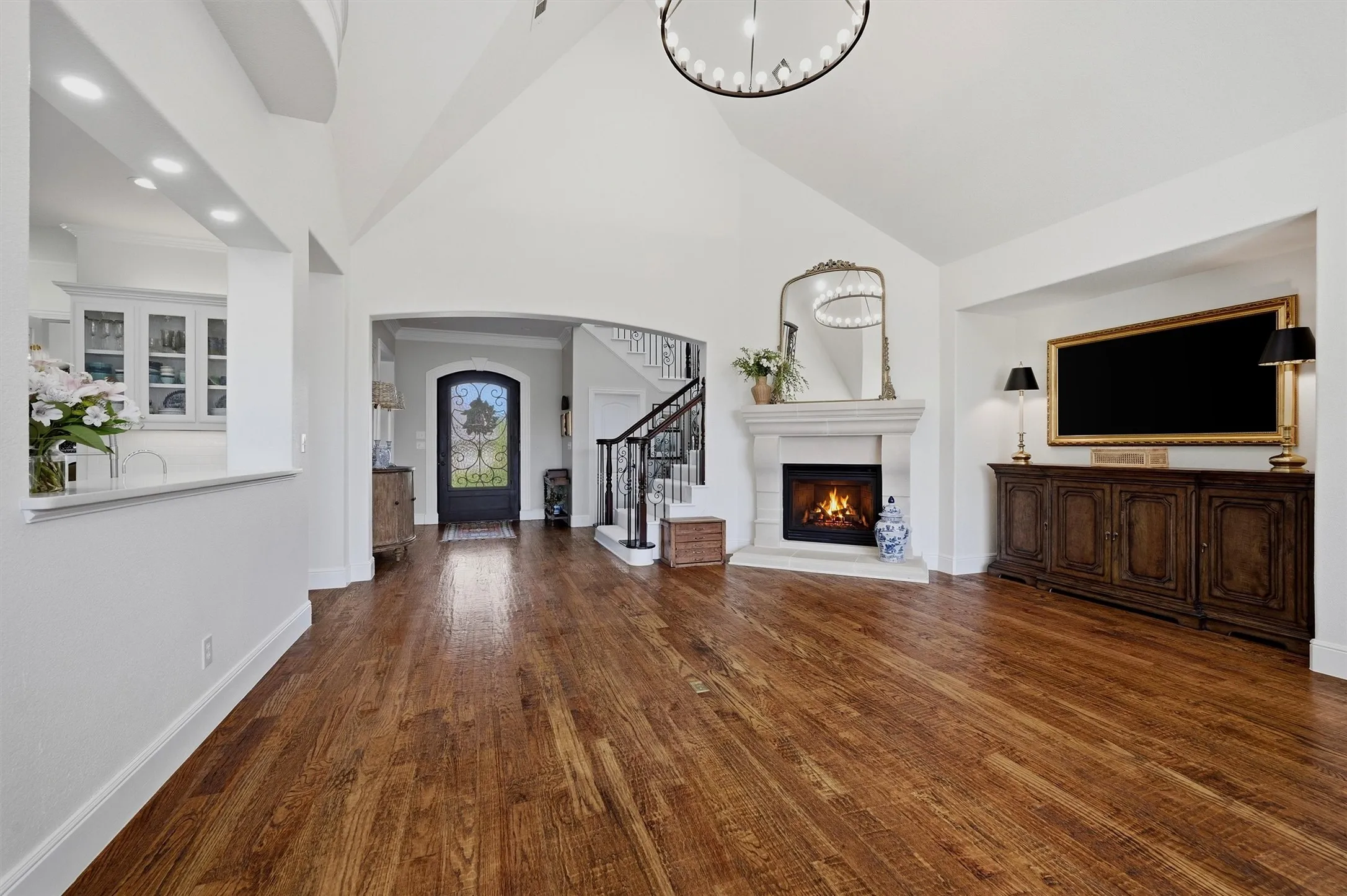 Single Family Residence For Sale in Grayson County , 2611 Silverado Trail, Sherman, Texas 75092, 4 Bedroom, 3 Bathroom, 2 Garage spaces, 3,497 Sqft, built in 2005, mls#21356445, Real Estate Agent in Sherman, Homes For Sale in Grayson county, Homes For Sale in Sherman, Realtor in Sherman Texas, Real Estate Brokerage Independent Realty Texas, Luminita Cordes Realtor