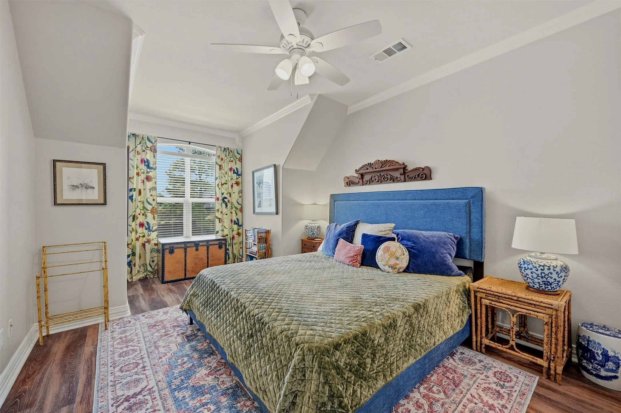 Single Family Residence For Sale in Grayson County , 2611 Silverado Trail, Sherman, Texas 75092, 4 Bedroom, 3 Bathroom, 2 Garage spaces, 3,497 Sqft, built in 2005, mls#21356445, Real Estate Agent in Sherman, Homes For Sale in Grayson county, Homes For Sale in Sherman, Realtor in Sherman Texas, Real Estate Brokerage Independent Realty Texas, Luminita Cordes Realtor