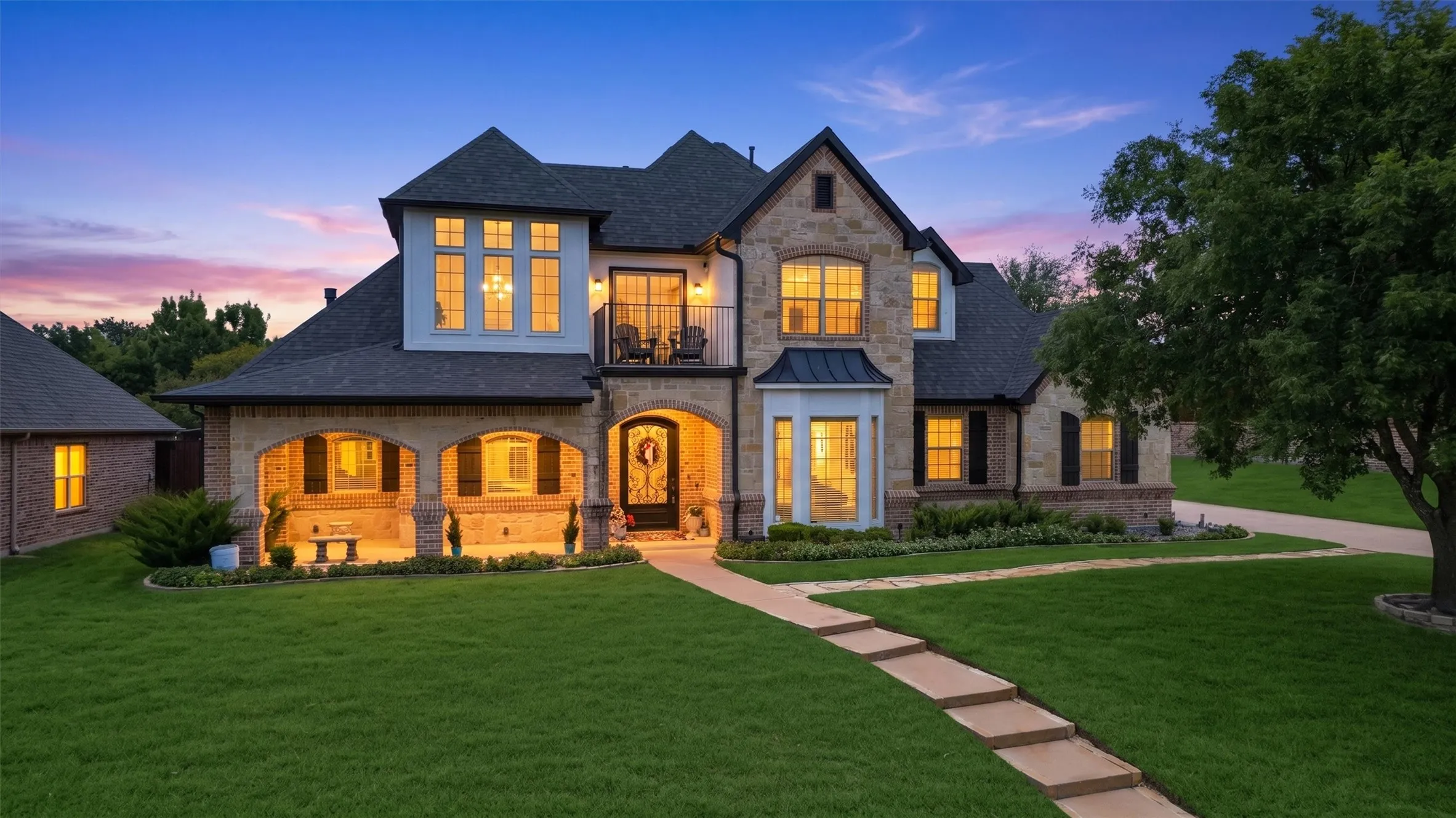 Single Family Residence For Sale in Grayson County , 2611 Silverado Trail, Sherman, Texas 75092, 4 Bedroom, 3 Bathroom, 2 Garage spaces, 3,497 Sqft, built in 2005, mls#21356445, Real Estate Agent in Sherman, Homes For Sale in Grayson county, Homes For Sale in Sherman, Realtor in Sherman Texas, Real Estate Brokerage Independent Realty Texas, Luminita Cordes Realtor