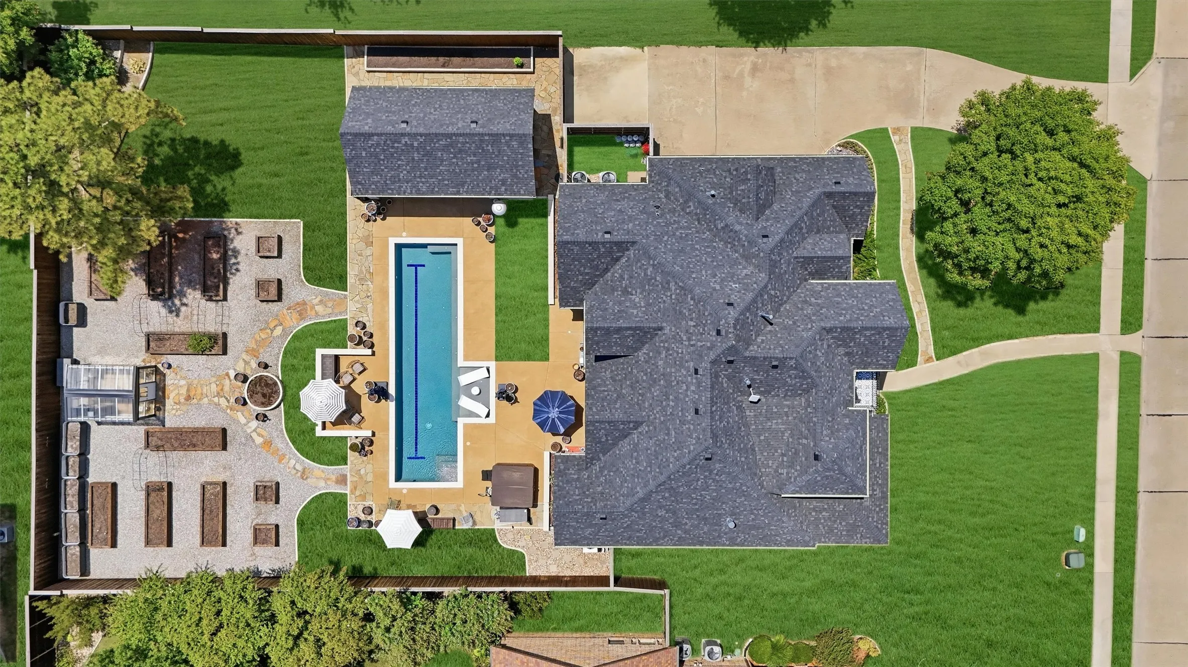 Single Family Residence For Sale in Grayson County , 2611 Silverado Trail, Sherman, Texas 75092, 4 Bedroom, 3 Bathroom, 2 Garage spaces, 3,497 Sqft, built in 2005, mls#21356445, Real Estate Agent in Sherman, Homes For Sale in Grayson county, Homes For Sale in Sherman, Realtor in Sherman Texas, Real Estate Brokerage Independent Realty Texas, Luminita Cordes Realtor