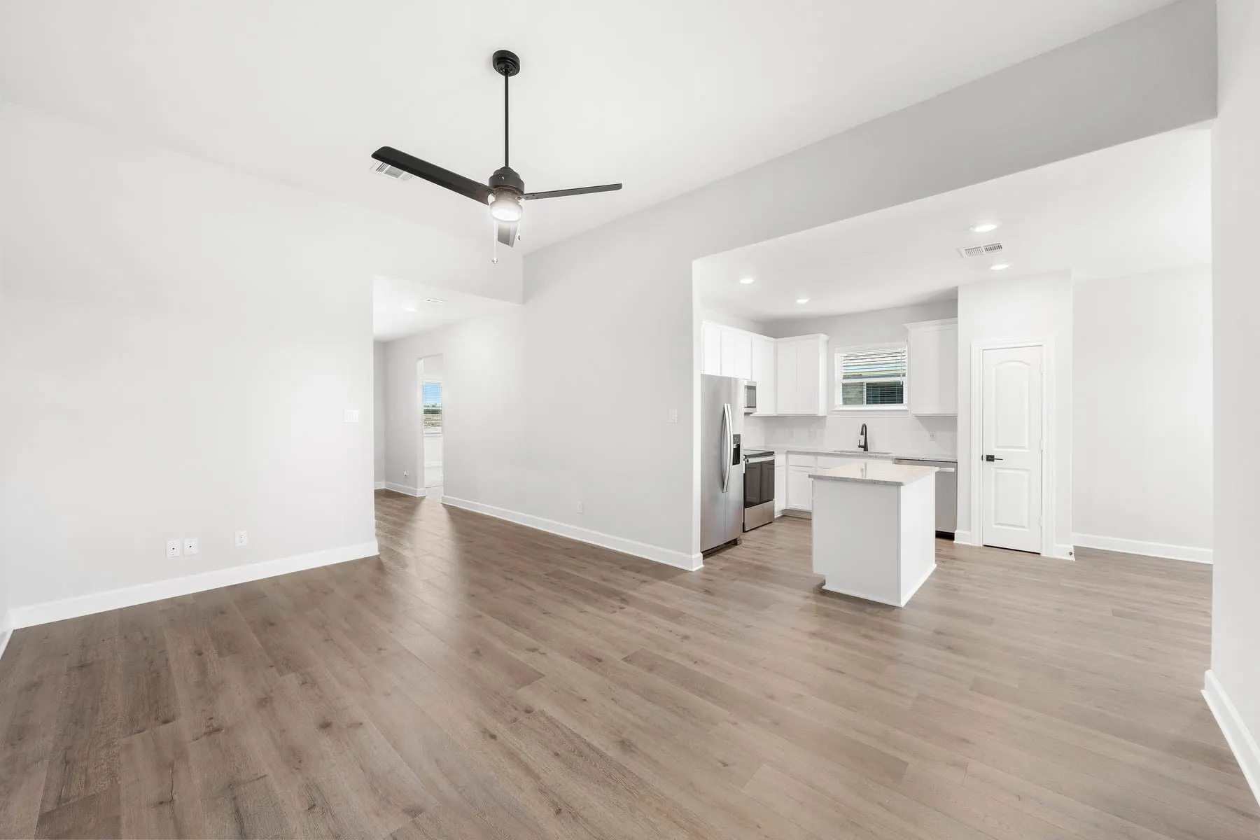Single Family Residence For Sale in Dallas County , 1012 Cypress Avenue, Hutchins, Texas 75141, 3 Bedroom, 2 Bathroom, 2 Garage spaces, 1,376 Sqft, built in 2026, mls#21356690, Real Estate Agent in Hutchins, Homes For Sale in Dallas county, Homes For Sale in Hutchins, Realtor in Hutchins Texas, Real Estate Brokerage Independent Realty Texas, Luminita Cordes Realtor