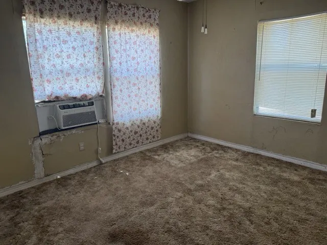 Single Family Residence For Sale in Mc Lennan County , 3815 Beverly Drive, Beverly Hills, Texas 76711, 3 Bedroom, 1 Bathroom, Garage spaces, 1,472 Sqft, built in 1948, mls#21356683, Real Estate Agent in Beverly Hills, Homes For Sale in Mc Lennan county, Homes For Sale in Beverly Hills, Realtor in Beverly Hills Texas, Real Estate Brokerage Independent Realty Texas, Luminita Cordes Realtor