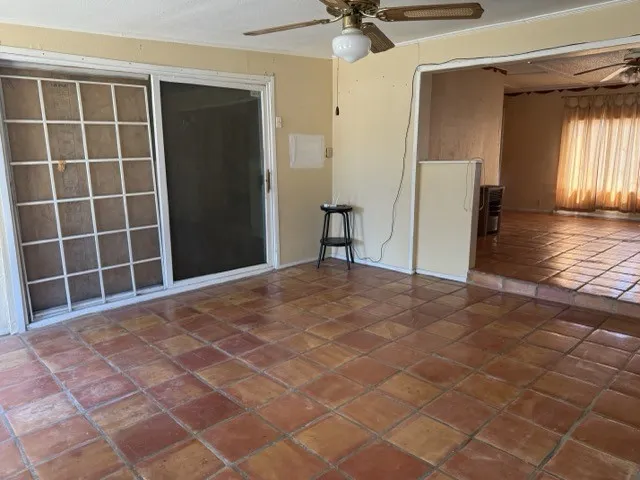 Single Family Residence For Sale in Mc Lennan County , 3815 Beverly Drive, Beverly Hills, Texas 76711, 3 Bedroom, 1 Bathroom, Garage spaces, 1,472 Sqft, built in 1948, mls#21356683, Real Estate Agent in Beverly Hills, Homes For Sale in Mc Lennan county, Homes For Sale in Beverly Hills, Realtor in Beverly Hills Texas, Real Estate Brokerage Independent Realty Texas, Luminita Cordes Realtor