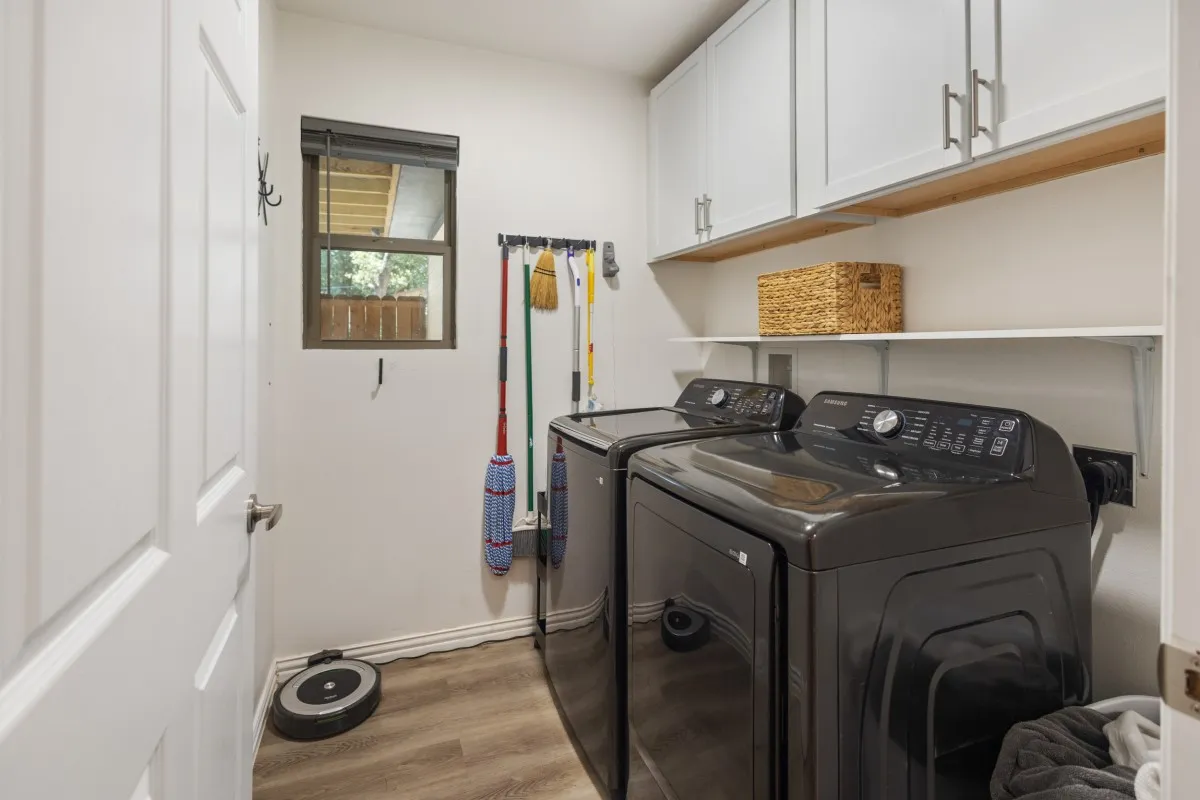 Single Family Residence For Sale in Henderson County , 6121 Choctaw Drive, Mabank, Texas 75156, 3 Bedroom, 2 Bathroom, 1 Garage spaces, 1,144 Sqft, built in 2022, mls#21356698, Real Estate Agent in Mabank, Homes For Sale in Henderson county, Homes For Sale in Mabank, Realtor in Mabank Texas, Real Estate Brokerage Independent Realty Texas, Luminita Cordes Realtor