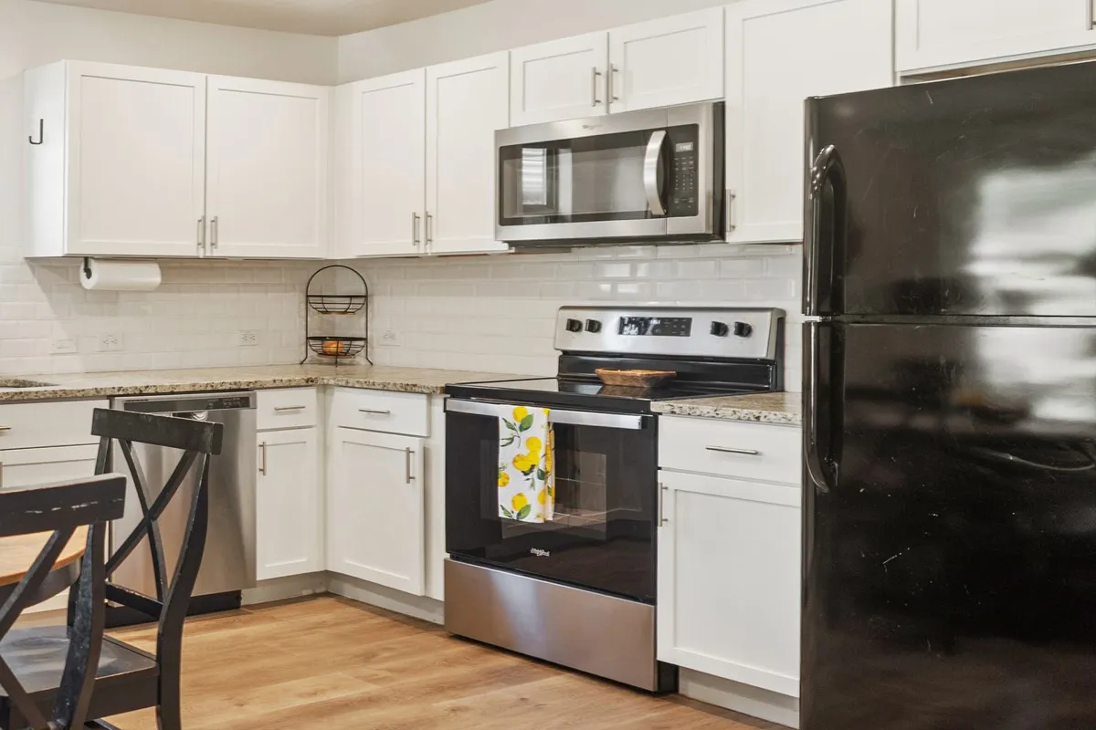 Single Family Residence For Sale in Henderson County , 6121 Choctaw Drive, Mabank, Texas 75156, 3 Bedroom, 2 Bathroom, 1 Garage spaces, 1,144 Sqft, built in 2022, mls#21356698, Real Estate Agent in Mabank, Homes For Sale in Henderson county, Homes For Sale in Mabank, Realtor in Mabank Texas, Real Estate Brokerage Independent Realty Texas, Luminita Cordes Realtor
