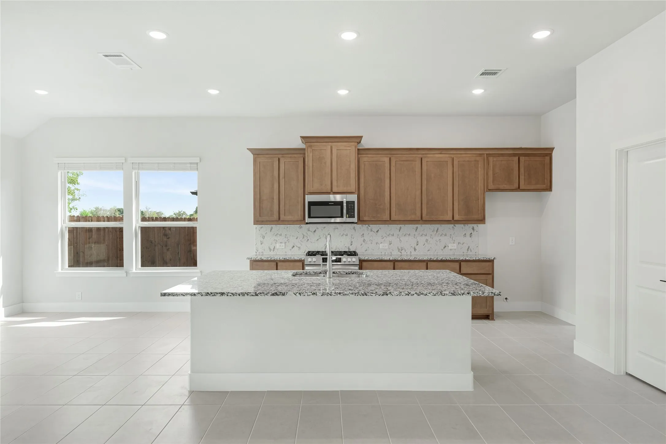Single Family Residence For Sale in Hunt County , 129 Saddlewood Trail, Commerce, Texas 75428, 4 Bedroom, 4 Bathroom, 2 Garage spaces, 3,485 Sqft, built in 2026, mls#21356714, Real Estate Agent in Commerce, Homes For Sale in Hunt county, Homes For Sale in Commerce, Realtor in Commerce Texas, Real Estate Brokerage Independent Realty Texas, Luminita Cordes Realtor
