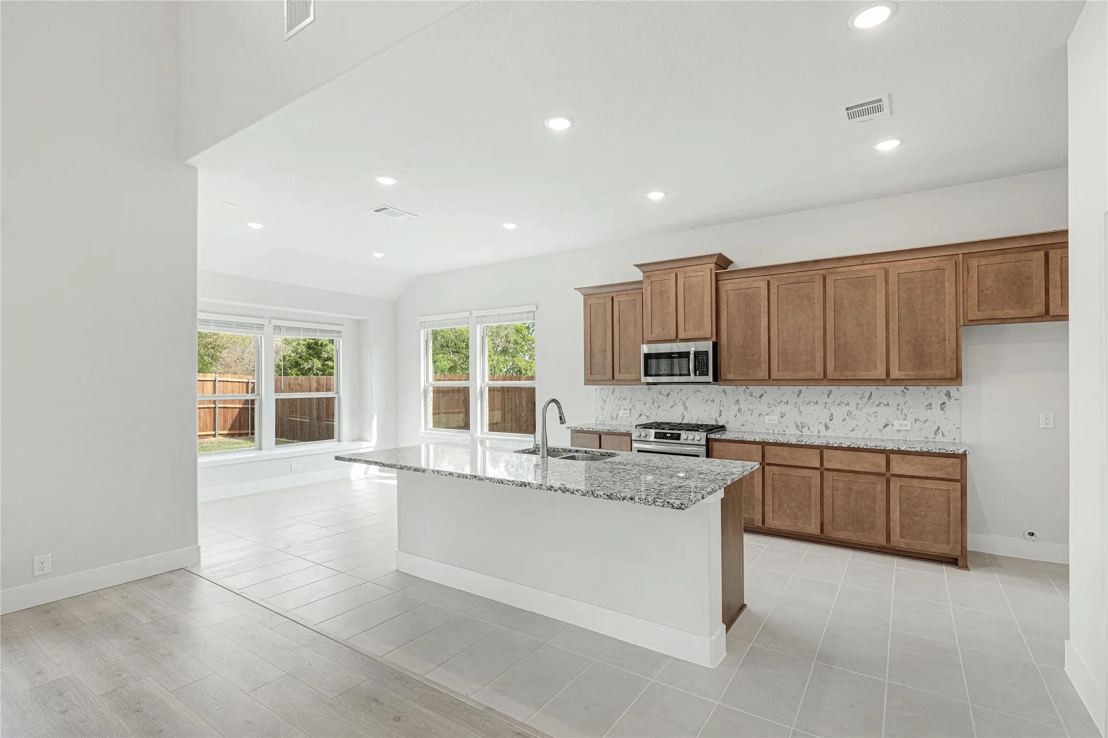 Single Family Residence For Sale in Hunt County , 129 Saddlewood Trail, Commerce, Texas 75428, 4 Bedroom, 4 Bathroom, 2 Garage spaces, 3,485 Sqft, built in 2026, mls#21356714, Real Estate Agent in Commerce, Homes For Sale in Hunt county, Homes For Sale in Commerce, Realtor in Commerce Texas, Real Estate Brokerage Independent Realty Texas, Luminita Cordes Realtor