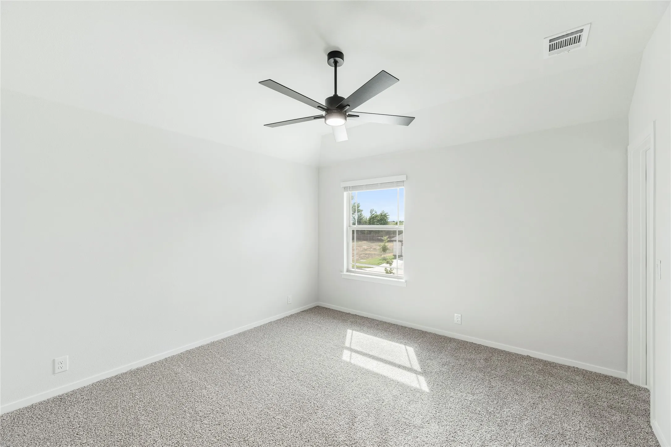 Single Family Residence For Sale in Hunt County , 129 Saddlewood Trail, Commerce, Texas 75428, 4 Bedroom, 4 Bathroom, 2 Garage spaces, 3,485 Sqft, built in 2026, mls#21356714, Real Estate Agent in Commerce, Homes For Sale in Hunt county, Homes For Sale in Commerce, Realtor in Commerce Texas, Real Estate Brokerage Independent Realty Texas, Luminita Cordes Realtor