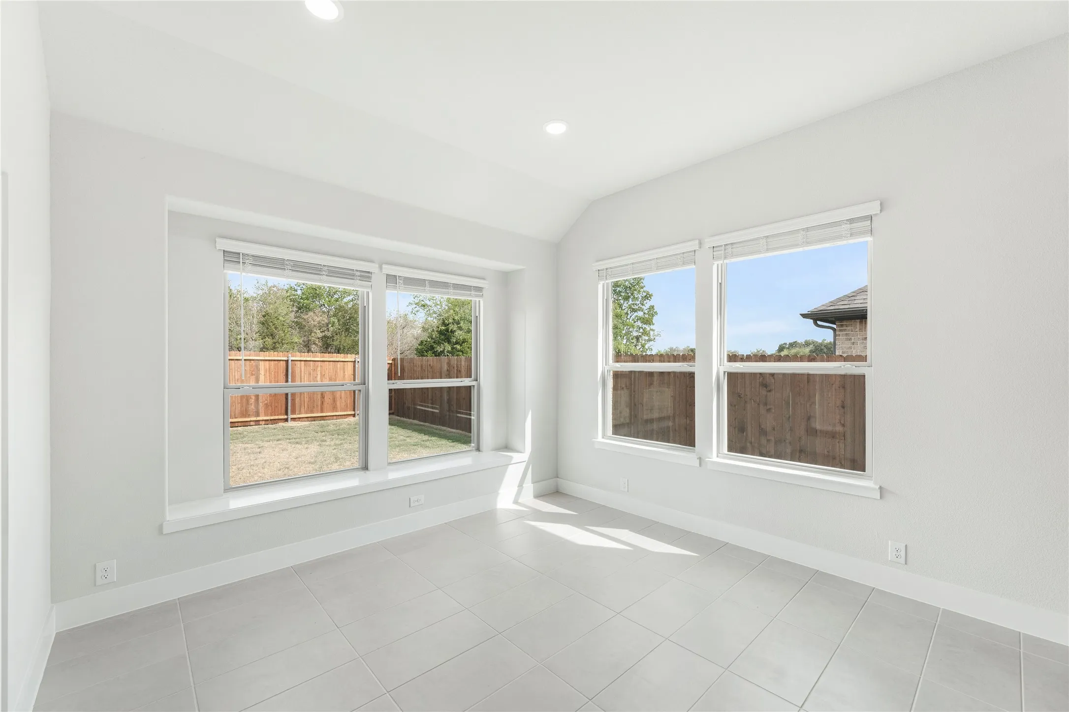 Single Family Residence For Sale in Hunt County , 129 Saddlewood Trail, Commerce, Texas 75428, 4 Bedroom, 4 Bathroom, 2 Garage spaces, 3,485 Sqft, built in 2026, mls#21356714, Real Estate Agent in Commerce, Homes For Sale in Hunt county, Homes For Sale in Commerce, Realtor in Commerce Texas, Real Estate Brokerage Independent Realty Texas, Luminita Cordes Realtor