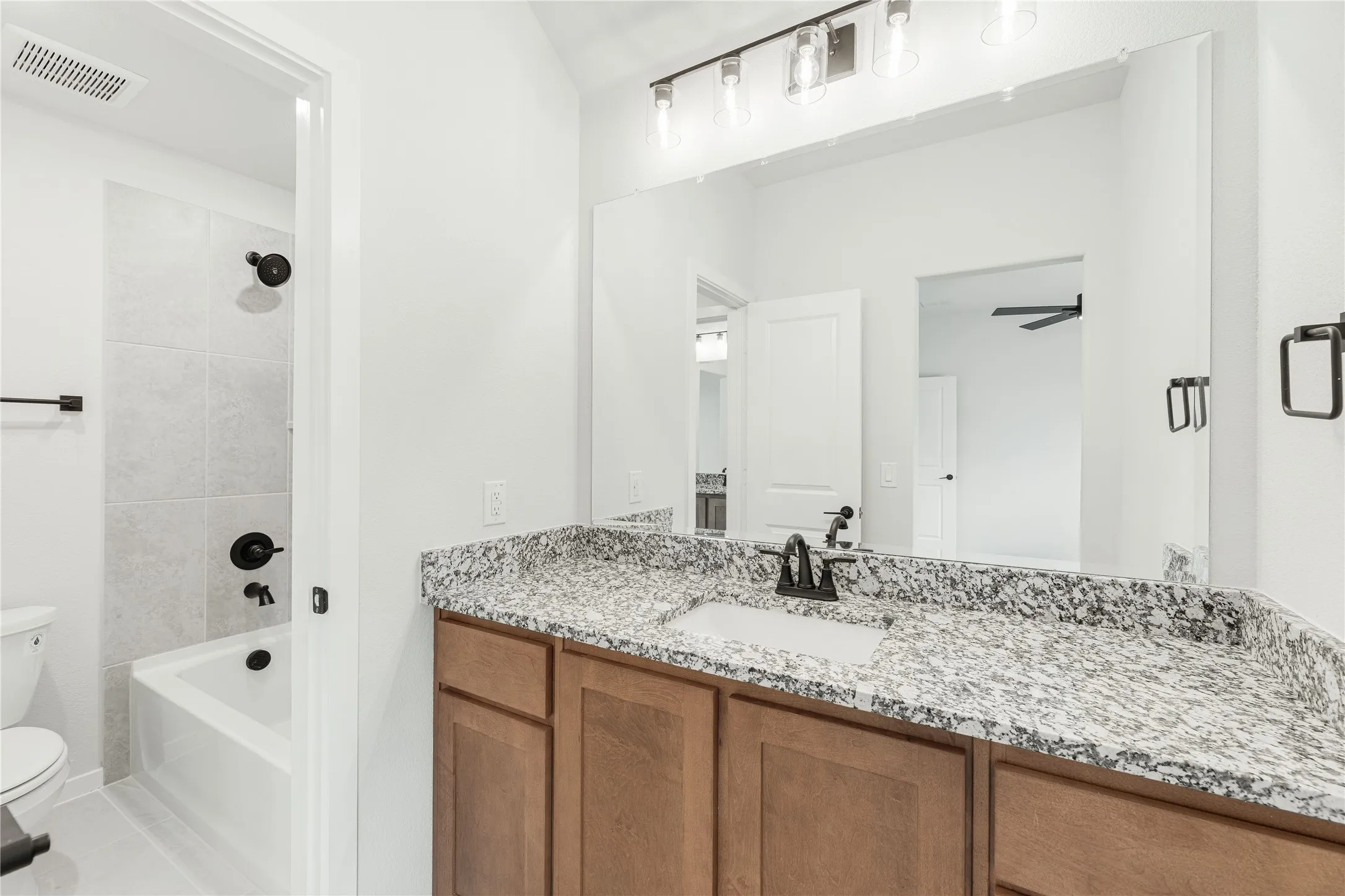 Single Family Residence For Sale in Hunt County , 129 Saddlewood Trail, Commerce, Texas 75428, 4 Bedroom, 4 Bathroom, 2 Garage spaces, 3,485 Sqft, built in 2026, mls#21356714, Real Estate Agent in Commerce, Homes For Sale in Hunt county, Homes For Sale in Commerce, Realtor in Commerce Texas, Real Estate Brokerage Independent Realty Texas, Luminita Cordes Realtor