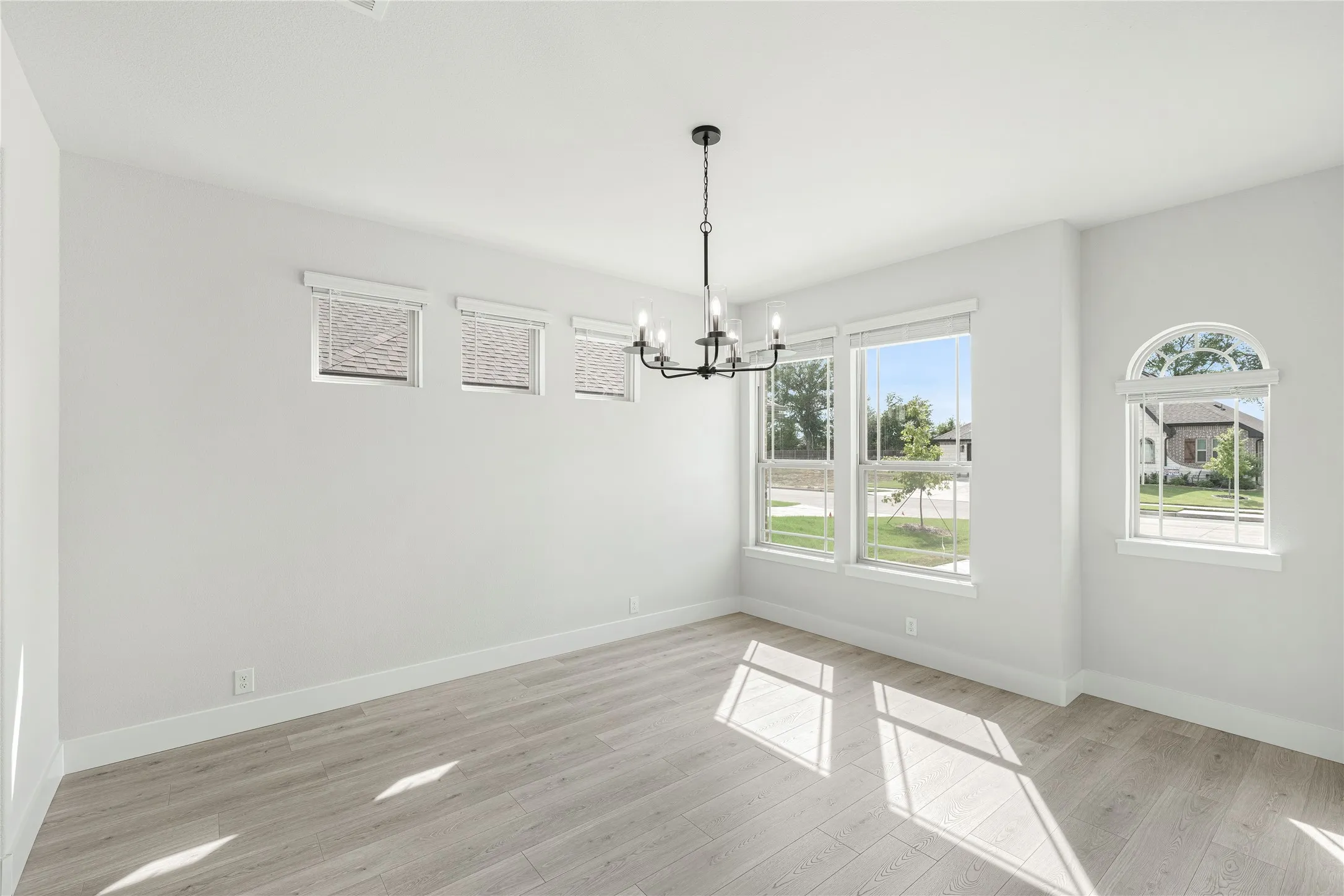 Single Family Residence For Sale in Hunt County , 129 Saddlewood Trail, Commerce, Texas 75428, 4 Bedroom, 4 Bathroom, 2 Garage spaces, 3,485 Sqft, built in 2026, mls#21356714, Real Estate Agent in Commerce, Homes For Sale in Hunt county, Homes For Sale in Commerce, Realtor in Commerce Texas, Real Estate Brokerage Independent Realty Texas, Luminita Cordes Realtor