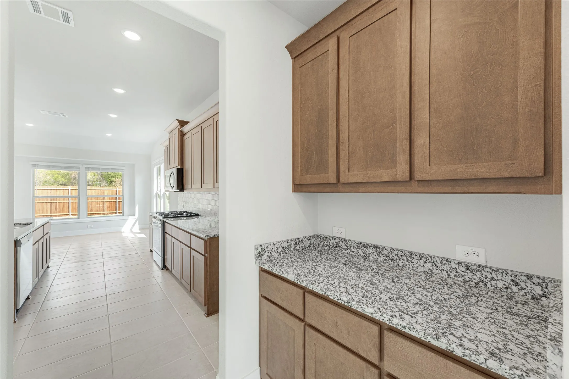 Single Family Residence For Sale in Hunt County , 129 Saddlewood Trail, Commerce, Texas 75428, 4 Bedroom, 4 Bathroom, 2 Garage spaces, 3,485 Sqft, built in 2026, mls#21356714, Real Estate Agent in Commerce, Homes For Sale in Hunt county, Homes For Sale in Commerce, Realtor in Commerce Texas, Real Estate Brokerage Independent Realty Texas, Luminita Cordes Realtor