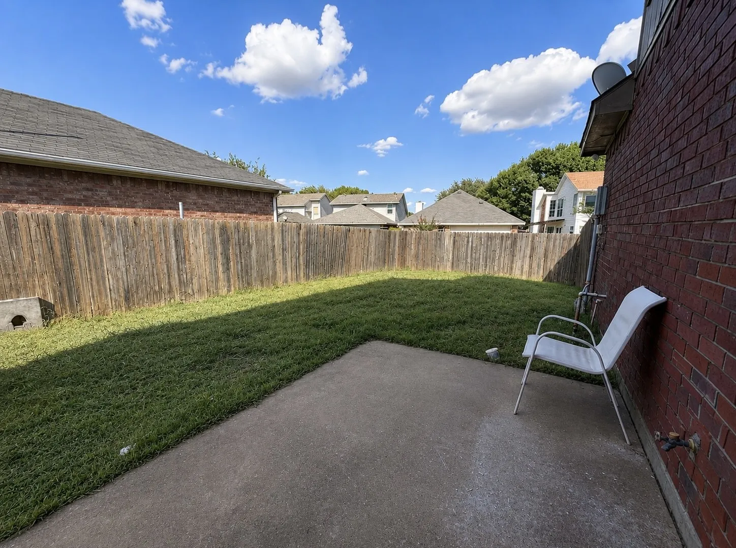 Single Family Residence For Rent in Collin County , 7900 Squire Lane, Frisco, Texas 75035, 3 Bedroom, 3 Bathroom, 2 Garage spaces, 1,736 Sqft, built in 1993, mls#21356723, Real Estate Agent in Frisco, Homes For Rent in Collin county, Homes For Rent in Frisco, Realtor in Frisco Texas, Real Estate Brokerage Independent Realty Texas, Luminita Cordes Realtor