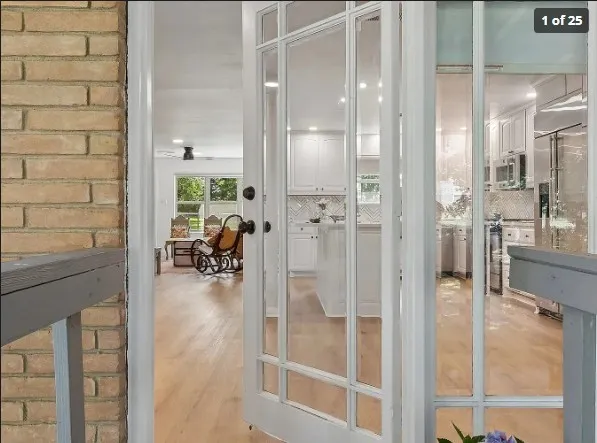 Single Family Residence For Rent in Tarrant County , 1212 W Murphy Road, Colleyville, Texas 76034, 3 Bedroom, 3 Bathroom, Garage spaces, 2,056 Sqft, built in 1960, mls#21356231, Real Estate Agent in Colleyville, Homes For Rent in Tarrant county, Homes For Rent in Colleyville, Realtor in Colleyville Texas, Real Estate Brokerage Independent Realty Texas, Luminita Cordes Realtor