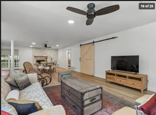 Single Family Residence For Rent in Tarrant County , 1212 W Murphy Road, Colleyville, Texas 76034, 3 Bedroom, 3 Bathroom, Garage spaces, 2,056 Sqft, built in 1960, mls#21356231, Real Estate Agent in Colleyville, Homes For Rent in Tarrant county, Homes For Rent in Colleyville, Realtor in Colleyville Texas, Real Estate Brokerage Independent Realty Texas, Luminita Cordes Realtor