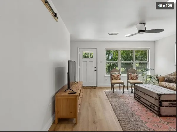 Single Family Residence For Rent in Tarrant County , 1212 W Murphy Road, Colleyville, Texas 76034, 3 Bedroom, 3 Bathroom, Garage spaces, 2,056 Sqft, built in 1960, mls#21356231, Real Estate Agent in Colleyville, Homes For Rent in Tarrant county, Homes For Rent in Colleyville, Realtor in Colleyville Texas, Real Estate Brokerage Independent Realty Texas, Luminita Cordes Realtor