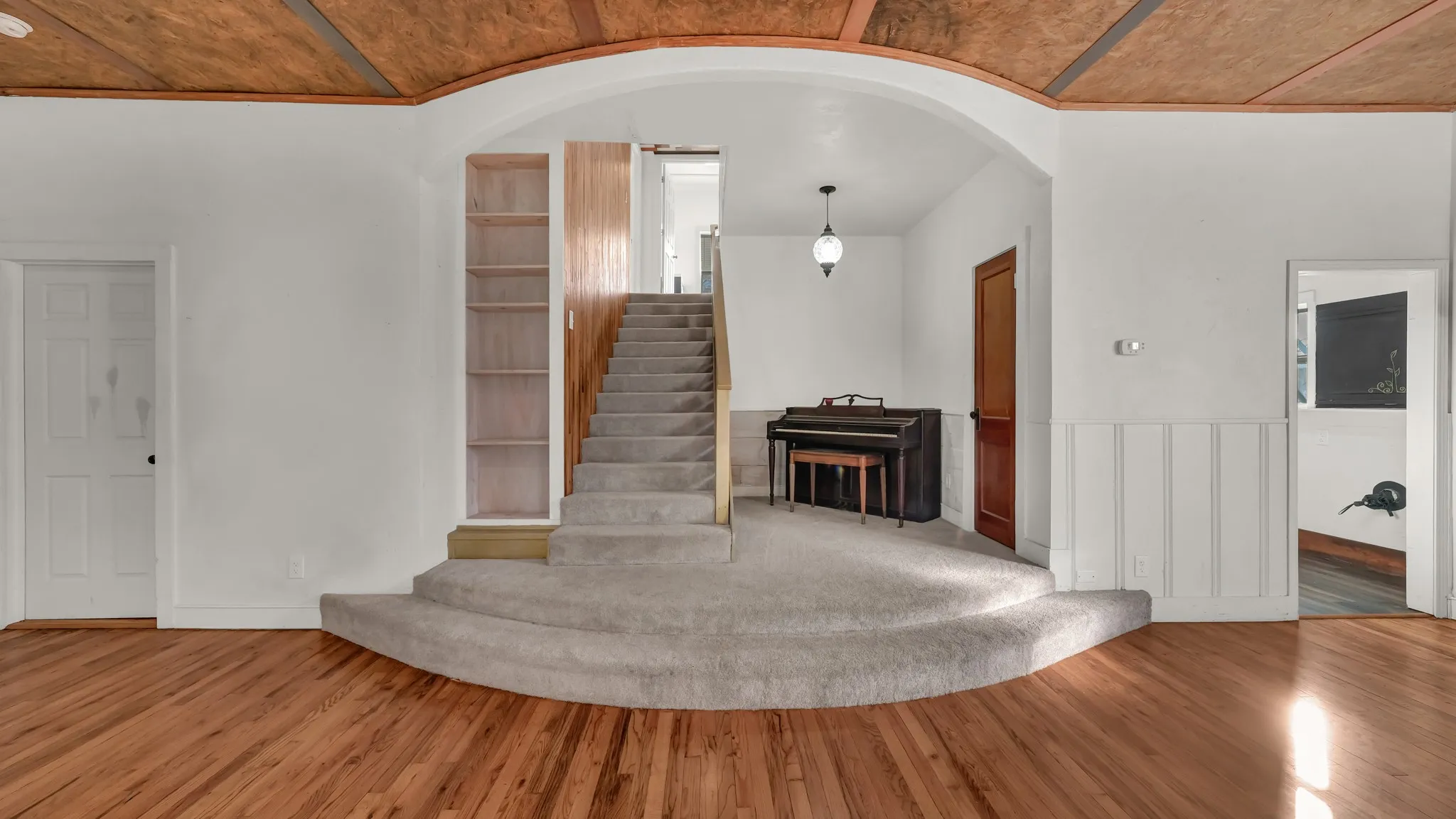 Single Family Residence For Sale in Parker County , 405 S Bowie Drive, Weatherford, Texas 76086, 4 Bedroom, 3 Bathroom, 2 Garage spaces, 2,036 Sqft, built in 1900, Price $350,000, mls#21356735, Real Estate Agent in Weatherford, Homes For Sale in Parker county, Homes For Sale in Weatherford, Realtor in Weatherford Texas, Real Estate Brokerage Independent Realty Texas, Luminita Cordes Realtor
