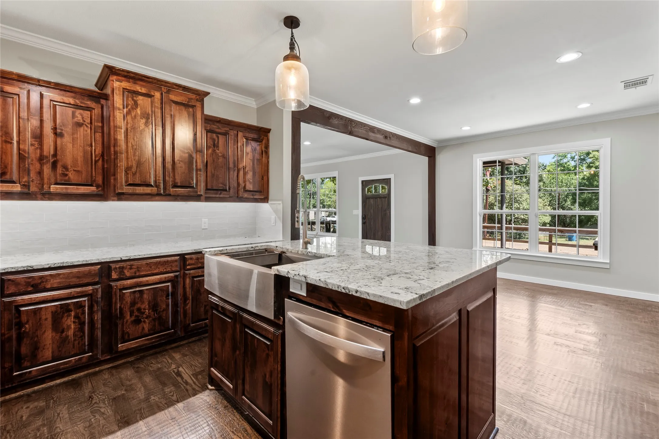 Single Family Residence For Sale in Henderson County , 109 Bayview Street, Gun Barrel City, Texas 75156, 4 Bedroom, 2 Bathroom, Garage spaces, 2,240 Sqft, built in 0, mls#21347569, Real Estate Agent in Gun Barrel City, Homes For Sale in Henderson county, Homes For Sale in Gun Barrel City, Realtor in Gun Barrel City Texas, Real Estate Brokerage Independent Realty Texas, Luminita Cordes Realtor