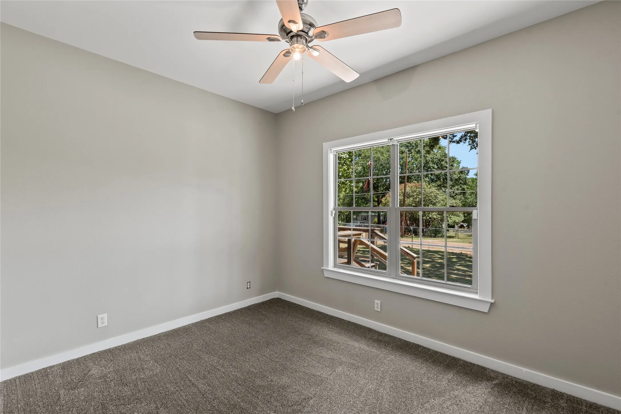 Single Family Residence For Sale in Henderson County , 109 Bayview Street, Gun Barrel City, Texas 75156, 4 Bedroom, 2 Bathroom, Garage spaces, 2,240 Sqft, built in 0, mls#21347569, Real Estate Agent in Gun Barrel City, Homes For Sale in Henderson county, Homes For Sale in Gun Barrel City, Realtor in Gun Barrel City Texas, Real Estate Brokerage Independent Realty Texas, Luminita Cordes Realtor