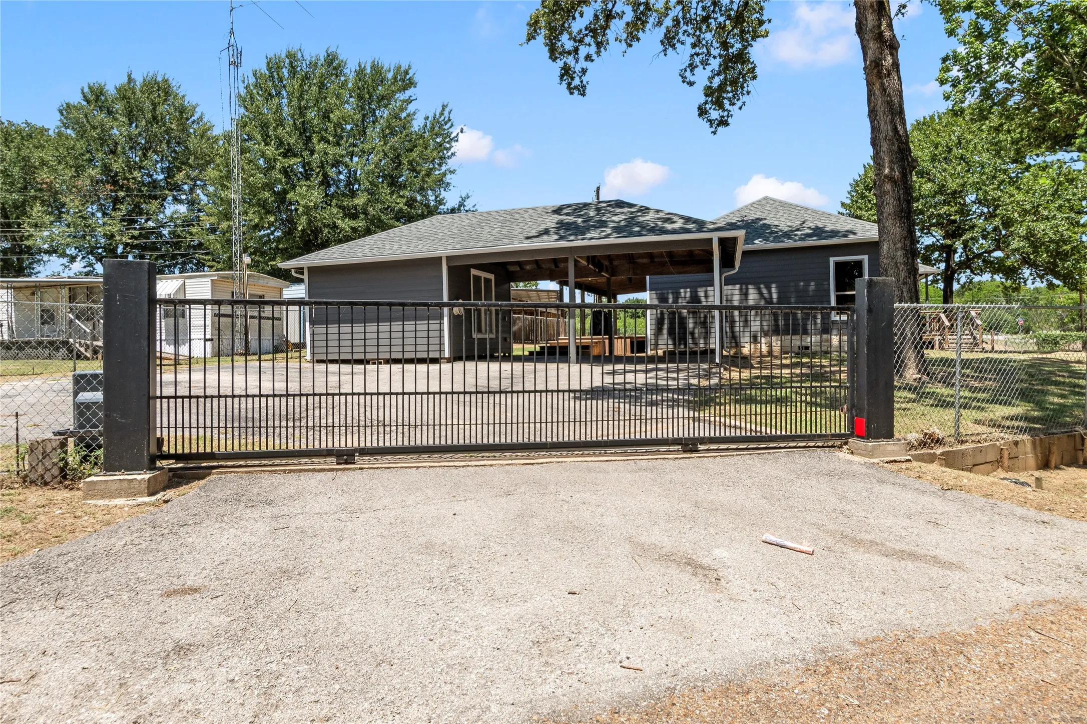 Single Family Residence For Sale in Henderson County , 109 Bayview Street, Gun Barrel City, Texas 75156, 4 Bedroom, 2 Bathroom, Garage spaces, 2,240 Sqft, built in 0, mls#21347569, Real Estate Agent in Gun Barrel City, Homes For Sale in Henderson county, Homes For Sale in Gun Barrel City, Realtor in Gun Barrel City Texas, Real Estate Brokerage Independent Realty Texas, Luminita Cordes Realtor