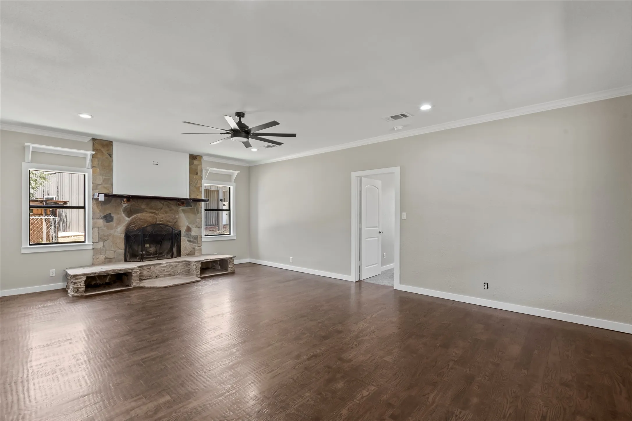 Single Family Residence For Sale in Henderson County , 109 Bayview Street, Gun Barrel City, Texas 75156, 4 Bedroom, 2 Bathroom, Garage spaces, 2,240 Sqft, built in 0, mls#21347569, Real Estate Agent in Gun Barrel City, Homes For Sale in Henderson county, Homes For Sale in Gun Barrel City, Realtor in Gun Barrel City Texas, Real Estate Brokerage Independent Realty Texas, Luminita Cordes Realtor