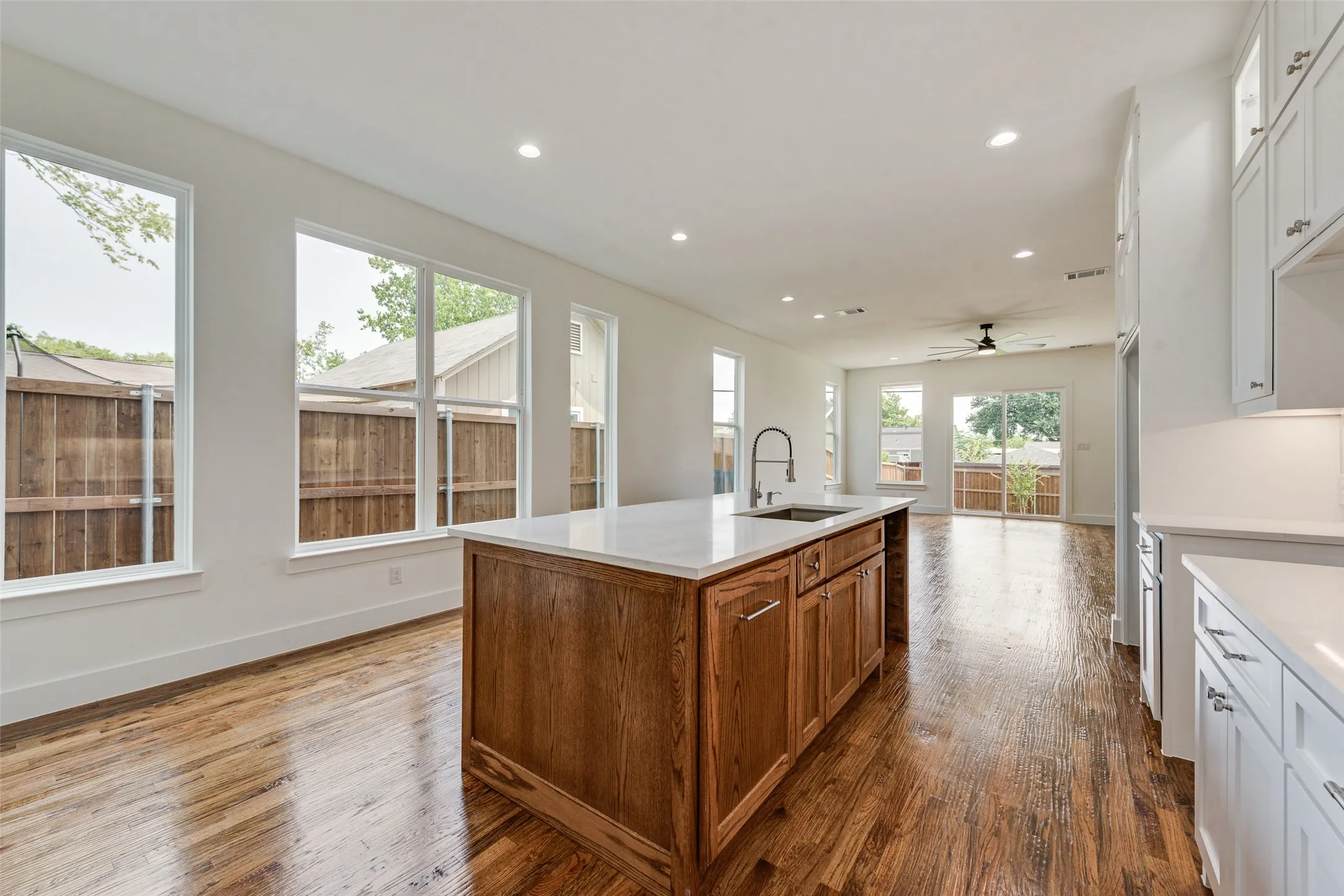 Duplex For Rent in Dallas County , 2408 Boyd Street, Dallas, Texas 75224, 3 Bedroom, 3 Bathroom, 2 Garage spaces, 2,155 Sqft, built in 2026, mls#21356746, Real Estate Agent in Dallas, Homes For Rent in Dallas county, Homes For Rent in Dallas, Realtor in Dallas Texas, Real Estate Brokerage Independent Realty Texas, Luminita Cordes Realtor