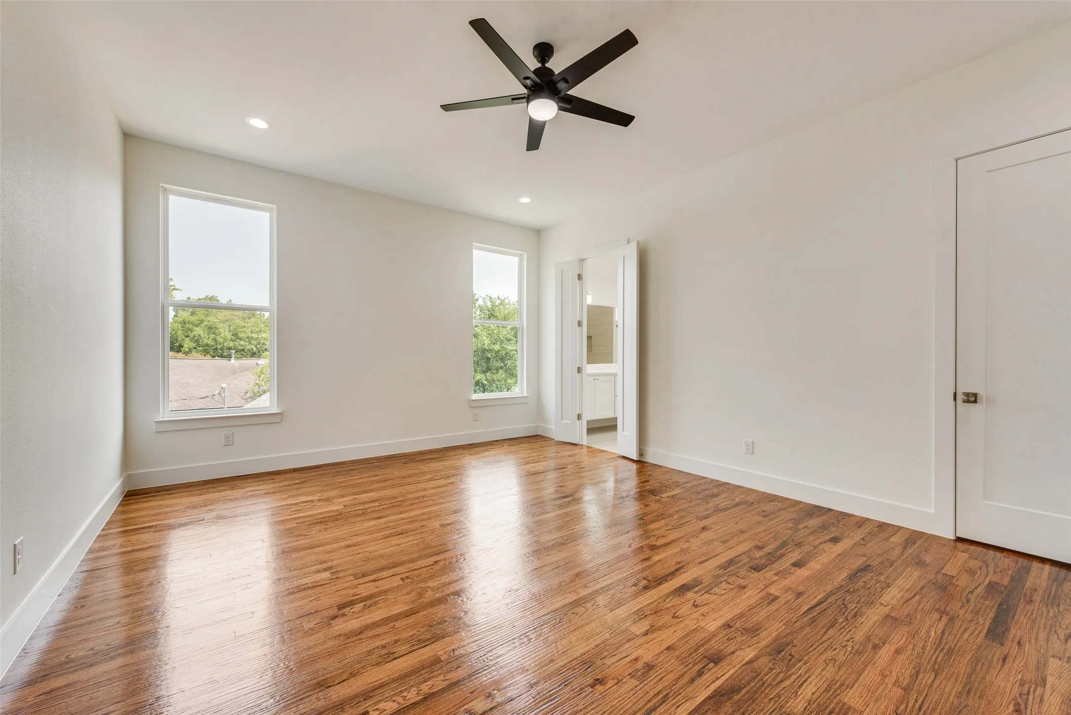 Duplex For Rent in Dallas County , 2408 Boyd Street, Dallas, Texas 75224, 3 Bedroom, 3 Bathroom, 2 Garage spaces, 2,155 Sqft, built in 2026, mls#21356746, Real Estate Agent in Dallas, Homes For Rent in Dallas county, Homes For Rent in Dallas, Realtor in Dallas Texas, Real Estate Brokerage Independent Realty Texas, Luminita Cordes Realtor