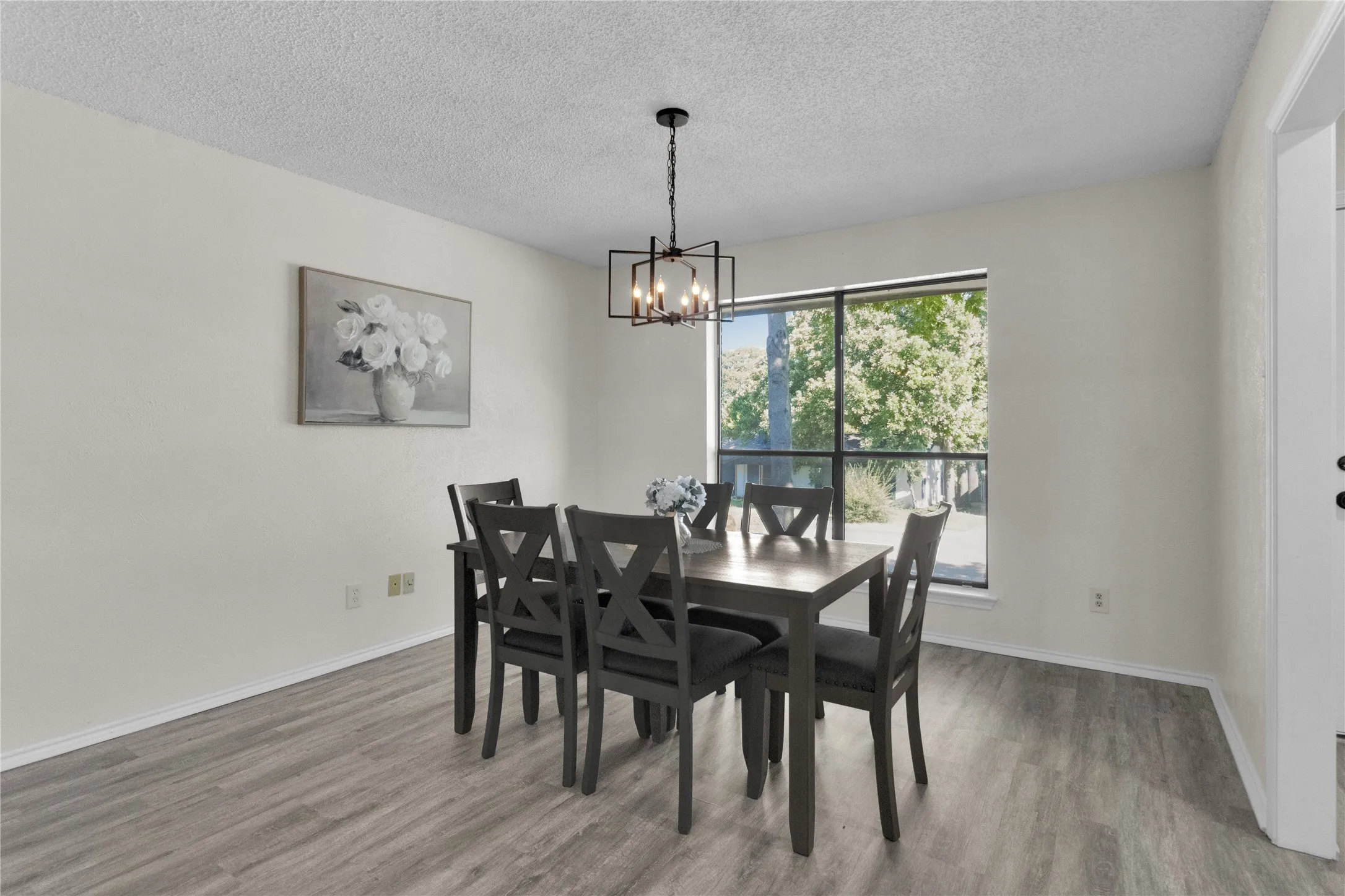 Single Family Residence For Sale in Dallas County , 430 Timberline Drive, Duncanville, Texas 75137, 3 Bedroom, 2 Bathroom, 2 Garage spaces, 1,928 Sqft, built in 1983, mls#21352960, Real Estate Agent in Duncanville, Homes For Sale in Dallas county, Homes For Sale in Duncanville, Realtor in Duncanville Texas, Real Estate Brokerage Independent Realty Texas, Luminita Cordes Realtor