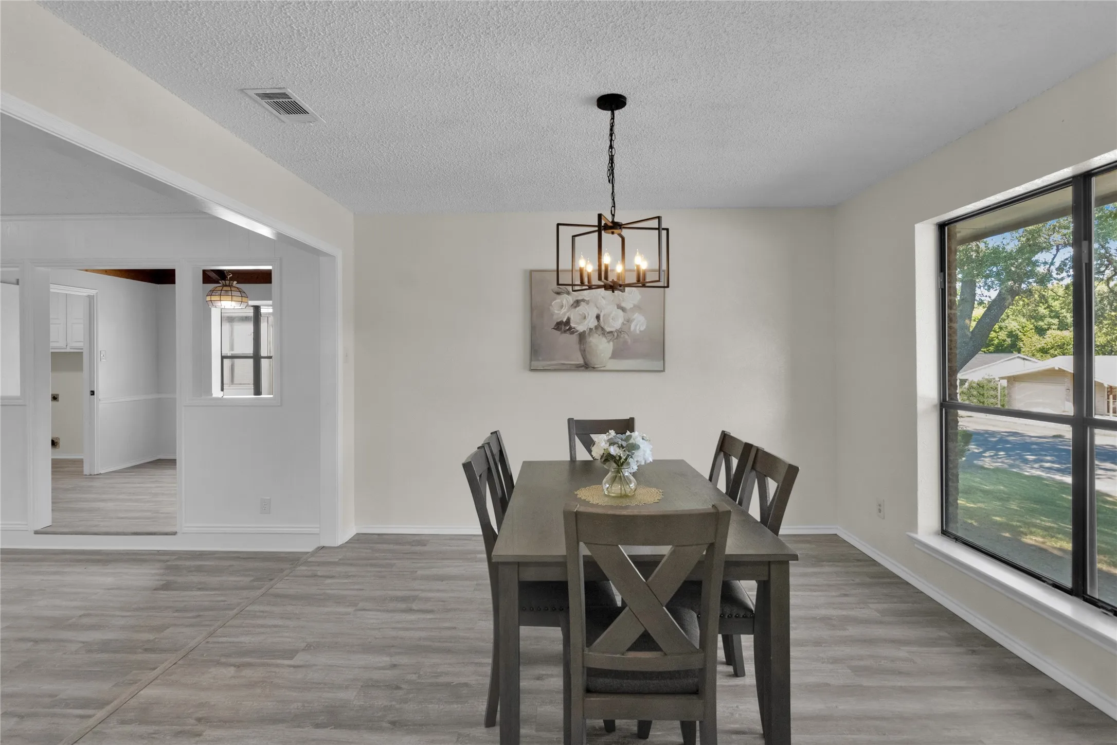Single Family Residence For Sale in Dallas County , 430 Timberline Drive, Duncanville, Texas 75137, 3 Bedroom, 2 Bathroom, 2 Garage spaces, 1,928 Sqft, built in 1983, mls#21352960, Real Estate Agent in Duncanville, Homes For Sale in Dallas county, Homes For Sale in Duncanville, Realtor in Duncanville Texas, Real Estate Brokerage Independent Realty Texas, Luminita Cordes Realtor