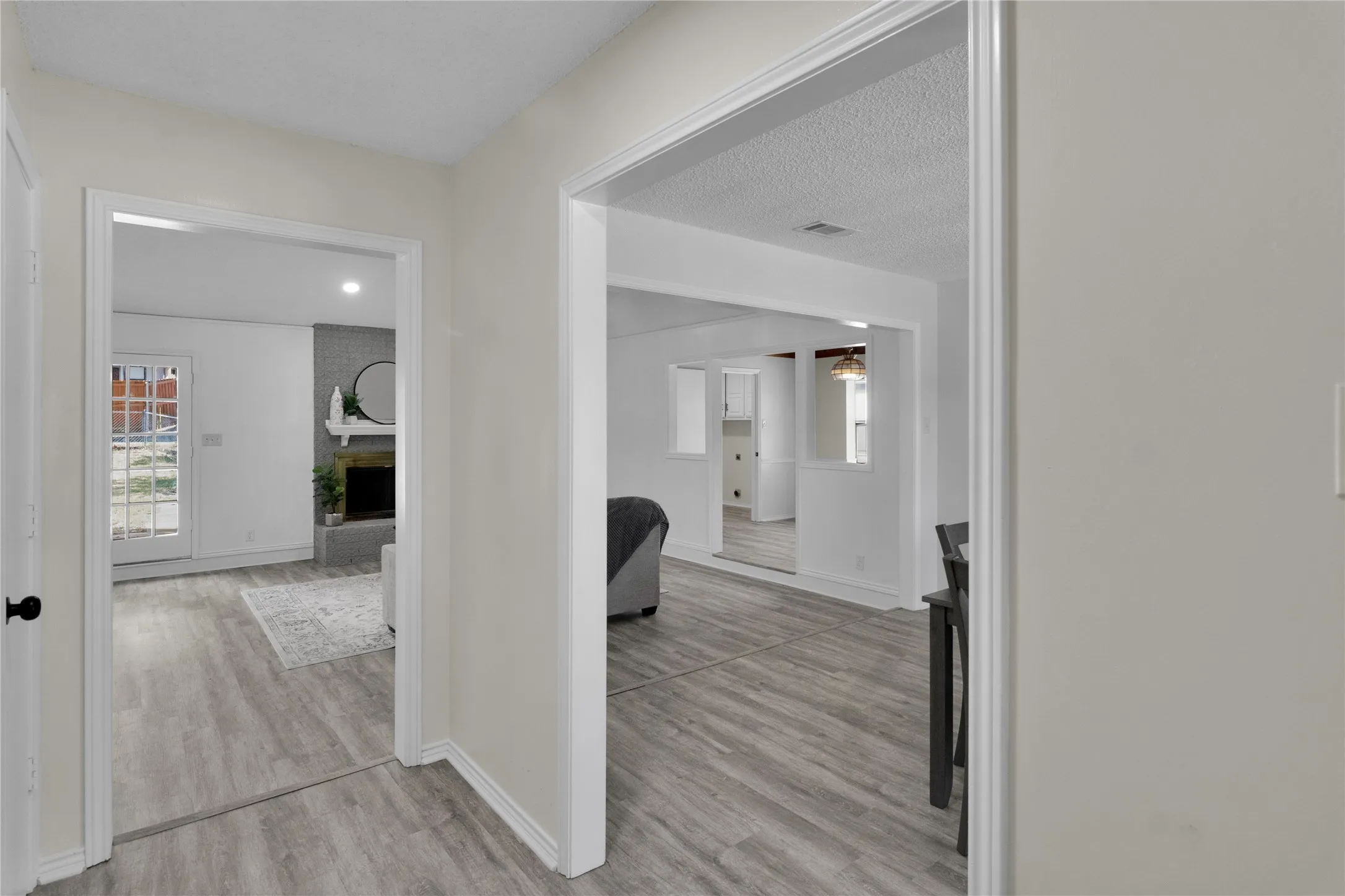 Single Family Residence For Sale in Dallas County , 430 Timberline Drive, Duncanville, Texas 75137, 3 Bedroom, 2 Bathroom, 2 Garage spaces, 1,928 Sqft, built in 1983, mls#21352960, Real Estate Agent in Duncanville, Homes For Sale in Dallas county, Homes For Sale in Duncanville, Realtor in Duncanville Texas, Real Estate Brokerage Independent Realty Texas, Luminita Cordes Realtor