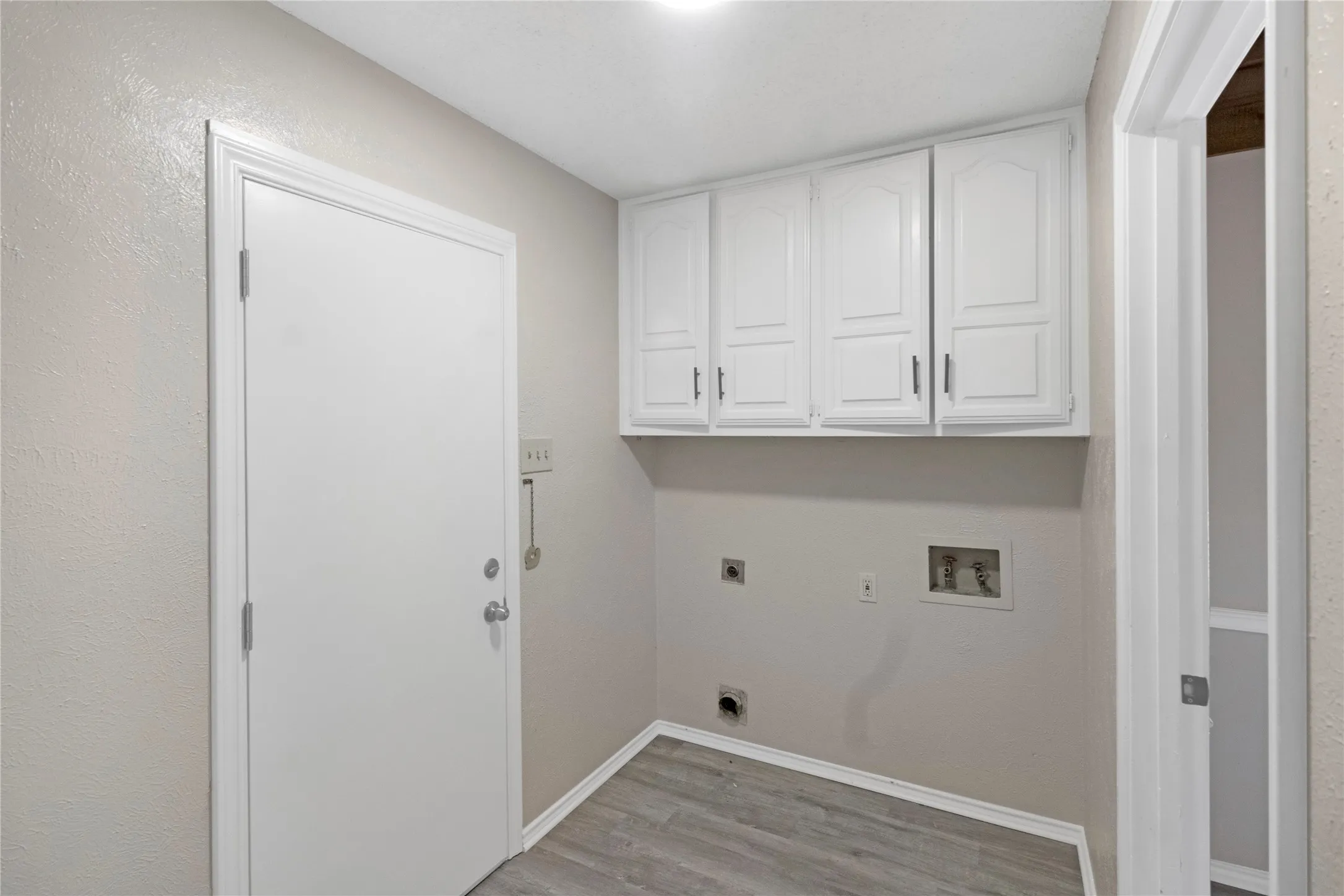 Single Family Residence For Sale in Dallas County , 430 Timberline Drive, Duncanville, Texas 75137, 3 Bedroom, 2 Bathroom, 2 Garage spaces, 1,928 Sqft, built in 1983, mls#21352960, Real Estate Agent in Duncanville, Homes For Sale in Dallas county, Homes For Sale in Duncanville, Realtor in Duncanville Texas, Real Estate Brokerage Independent Realty Texas, Luminita Cordes Realtor