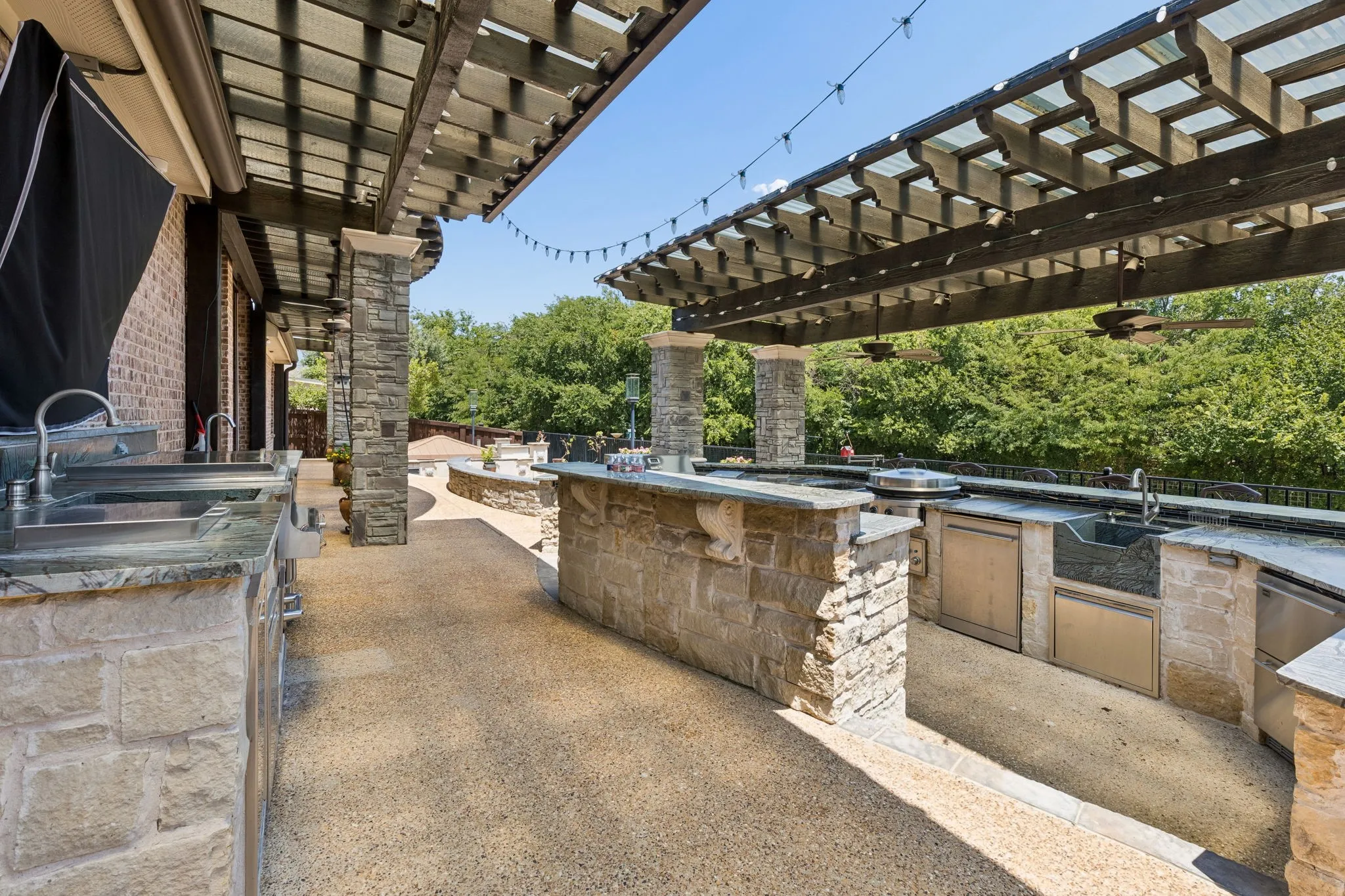 Single Family Residence For Sale in Collin County , 132 Townlake Drive, Prosper, Texas 75078, 4 Bedroom, 4 Bathroom, 3 Garage spaces, 4,383 Sqft, built in 2011, mls#21355306, Real Estate Agent in Prosper, Homes For Sale in Collin county, Homes For Sale in Prosper, Realtor in Prosper Texas, Real Estate Brokerage Independent Realty Texas, Luminita Cordes Realtor