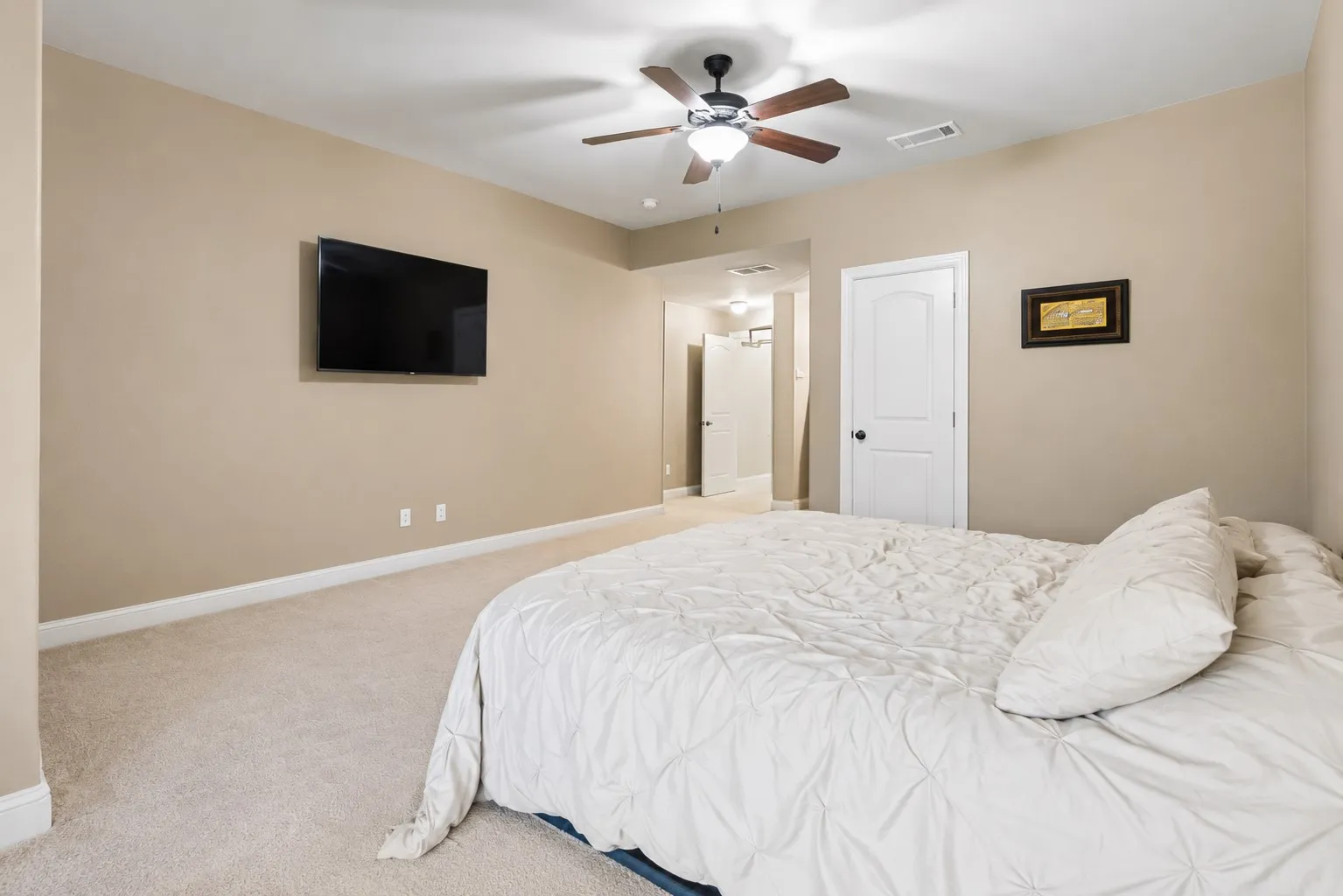 Single Family Residence For Sale in Collin County , 132 Townlake Drive, Prosper, Texas 75078, 4 Bedroom, 4 Bathroom, 3 Garage spaces, 4,383 Sqft, built in 2011, mls#21355306, Real Estate Agent in Prosper, Homes For Sale in Collin county, Homes For Sale in Prosper, Realtor in Prosper Texas, Real Estate Brokerage Independent Realty Texas, Luminita Cordes Realtor