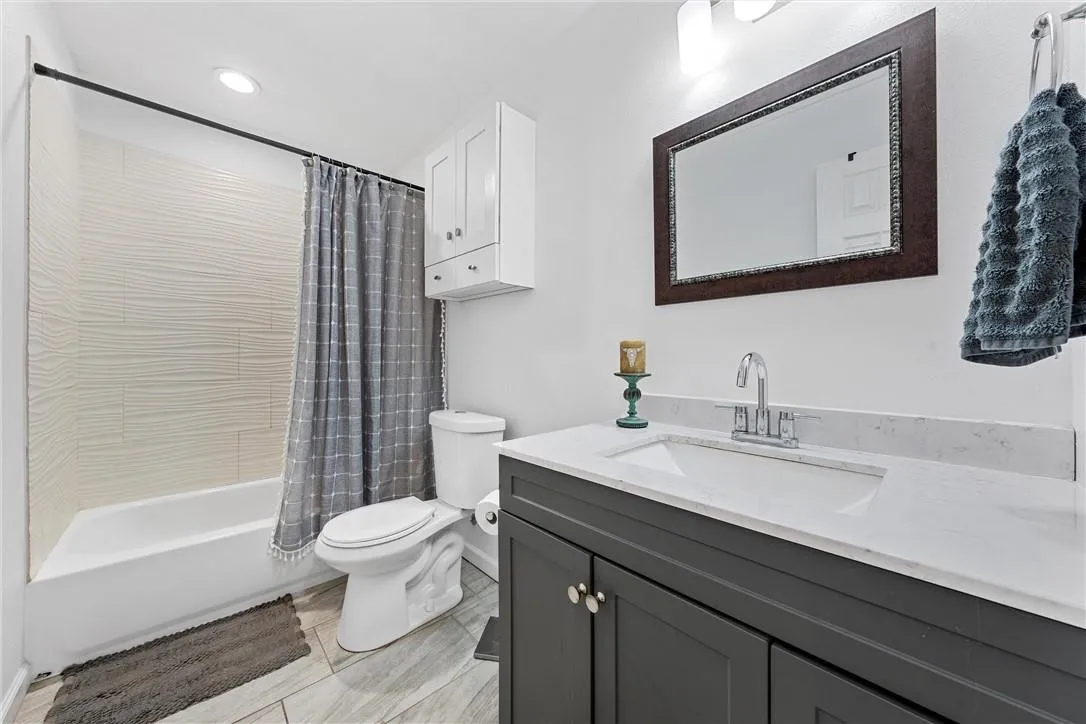 Single Family Residence For Sale in Mc Lennan County , 3632 N 22nd Street, Waco, Texas 76708, 3 Bedroom, 1 Bathroom, Garage spaces, 1,112 Sqft, built in 1951, Price $209,900, mls#21356727, Real Estate Agent in Waco, Homes For Sale in Mc Lennan county, Homes For Sale in Waco, Realtor in Waco Texas, Real Estate Brokerage Independent Realty Texas, Luminita Cordes Realtor