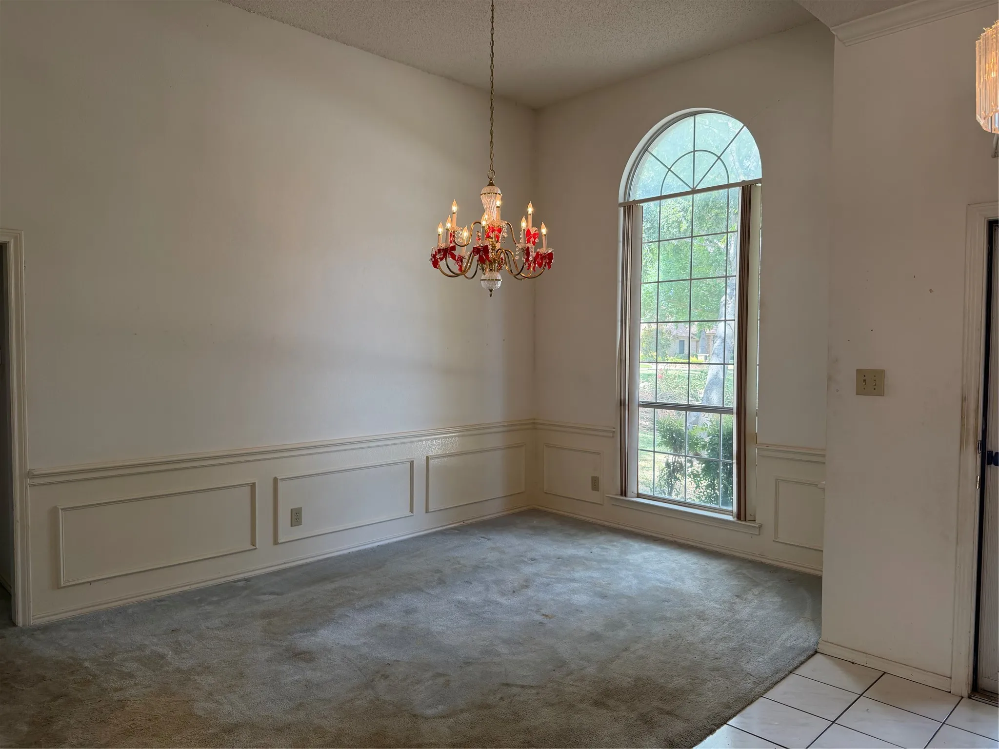 Single Family Residence For Sale in Dallas County , 1307 Sequoia Drive, Grand Prairie, Texas 75052, 4 Bedroom, 2 Bathroom, 2 Garage spaces, 2,101 Sqft, built in 1988, mls#21356762, Real Estate Agent in Grand Prairie, Homes For Sale in Dallas county, Homes For Sale in Grand Prairie, Realtor in Grand Prairie Texas, Real Estate Brokerage Independent Realty Texas, Luminita Cordes Realtor