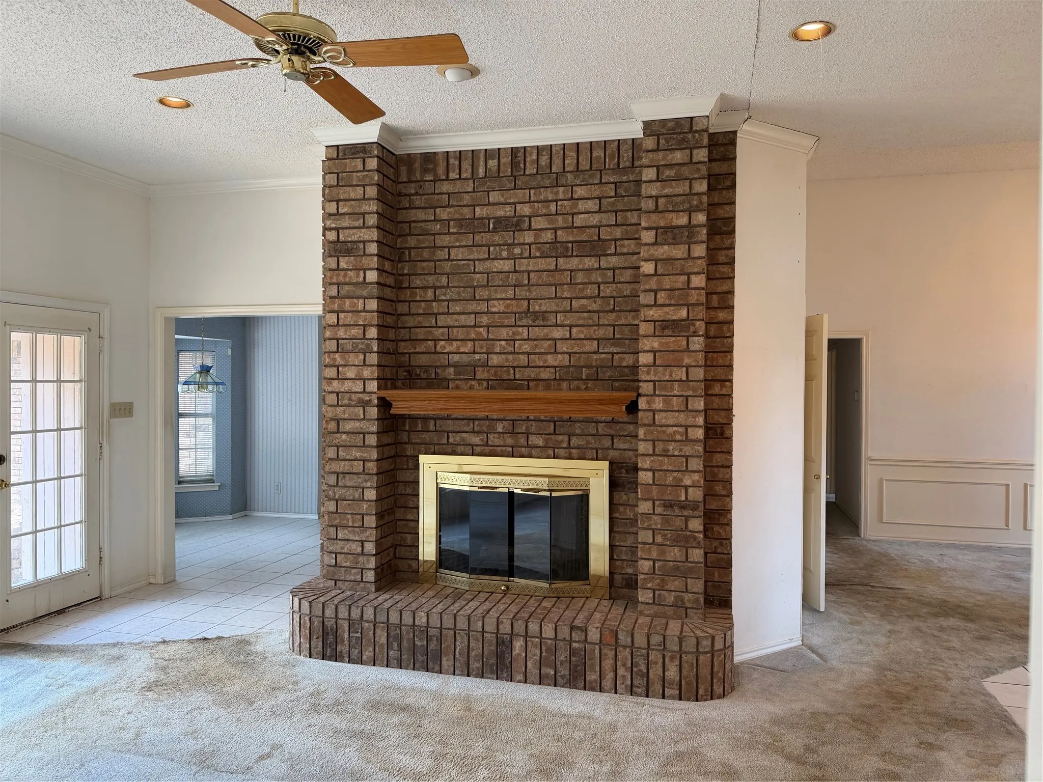 Single Family Residence For Sale in Dallas County , 1307 Sequoia Drive, Grand Prairie, Texas 75052, 4 Bedroom, 2 Bathroom, 2 Garage spaces, 2,101 Sqft, built in 1988, mls#21356762, Real Estate Agent in Grand Prairie, Homes For Sale in Dallas county, Homes For Sale in Grand Prairie, Realtor in Grand Prairie Texas, Real Estate Brokerage Independent Realty Texas, Luminita Cordes Realtor