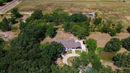 Single Family Residence For Sale in Hunt County , 7320 County Road 3512, Quinlan, Texas 75474, 3 Bedroom, 3 Bathroom, 2 Garage spaces, 2,038 Sqft, built in 2020, Price $475,000, mls#21356647, Real Estate Agent in Quinlan, Homes For Sale in Hunt county, Homes For Sale in Quinlan, Realtor in Quinlan Texas, Real Estate Brokerage Independent Realty Texas, Luminita Cordes Realtor