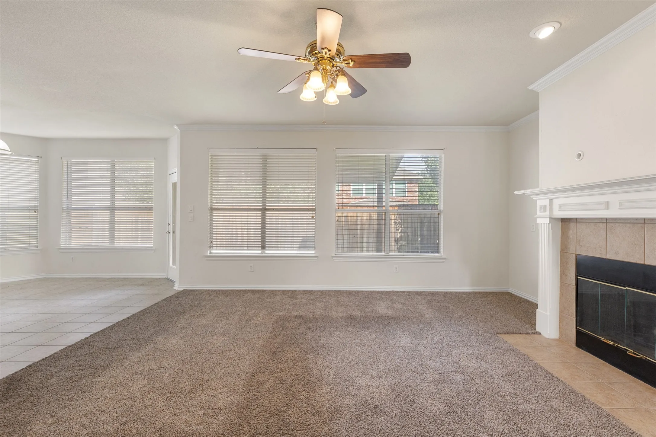 Single Family Residence For Rent in Dallas County , 4409 Mitchell Lane, Rowlett, Texas 75088, 5 Bedroom, 4 Bathroom, 3 Garage spaces, 3,380 Sqft, built in 2002, mls#21356783, Real Estate Agent in Rowlett, Homes For Rent in Dallas county, Homes For Rent in Rowlett, Realtor in Rowlett Texas, Real Estate Brokerage Independent Realty Texas, Luminita Cordes Realtor