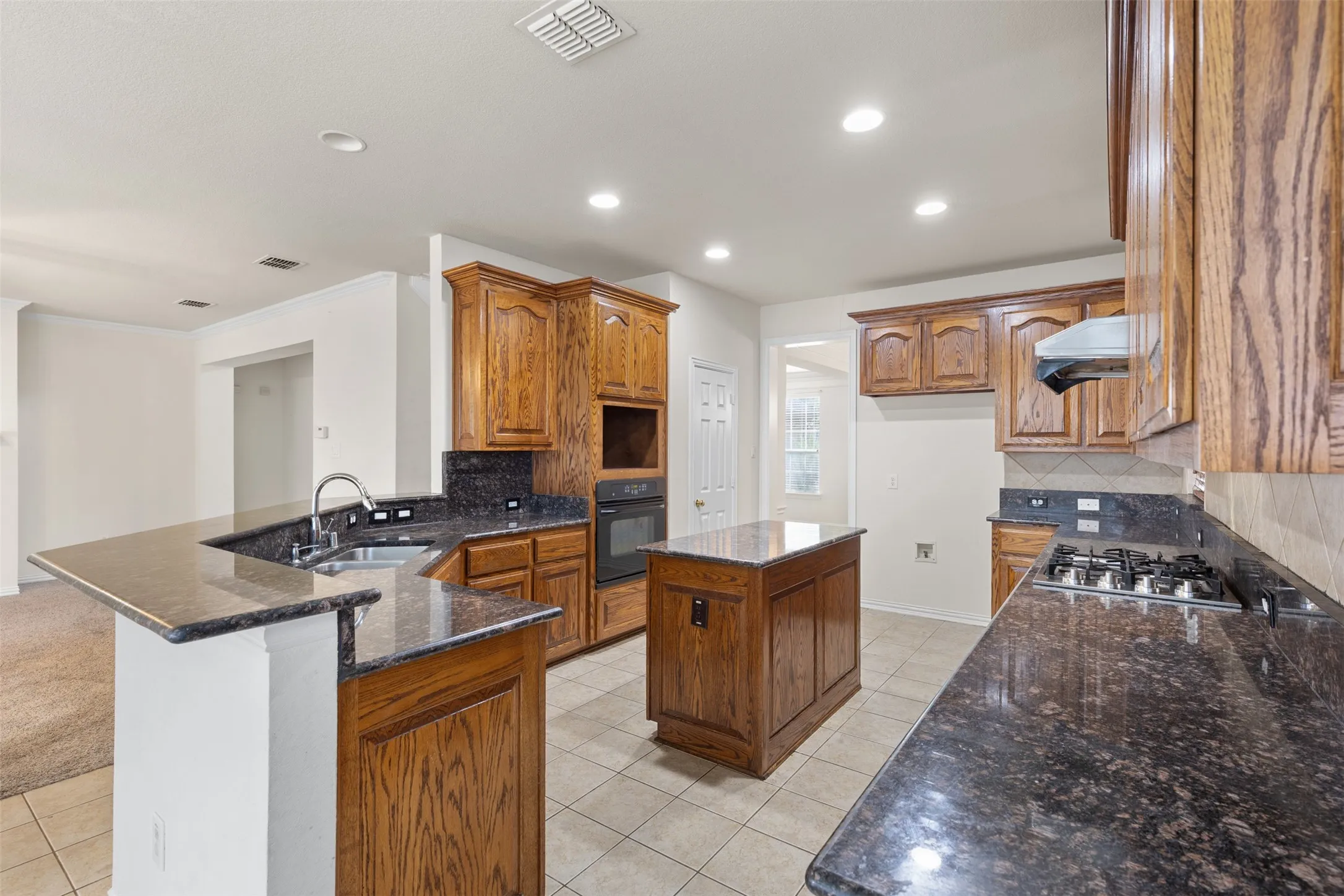 Single Family Residence For Rent in Dallas County , 4409 Mitchell Lane, Rowlett, Texas 75088, 5 Bedroom, 4 Bathroom, 3 Garage spaces, 3,380 Sqft, built in 2002, mls#21356783, Real Estate Agent in Rowlett, Homes For Rent in Dallas county, Homes For Rent in Rowlett, Realtor in Rowlett Texas, Real Estate Brokerage Independent Realty Texas, Luminita Cordes Realtor