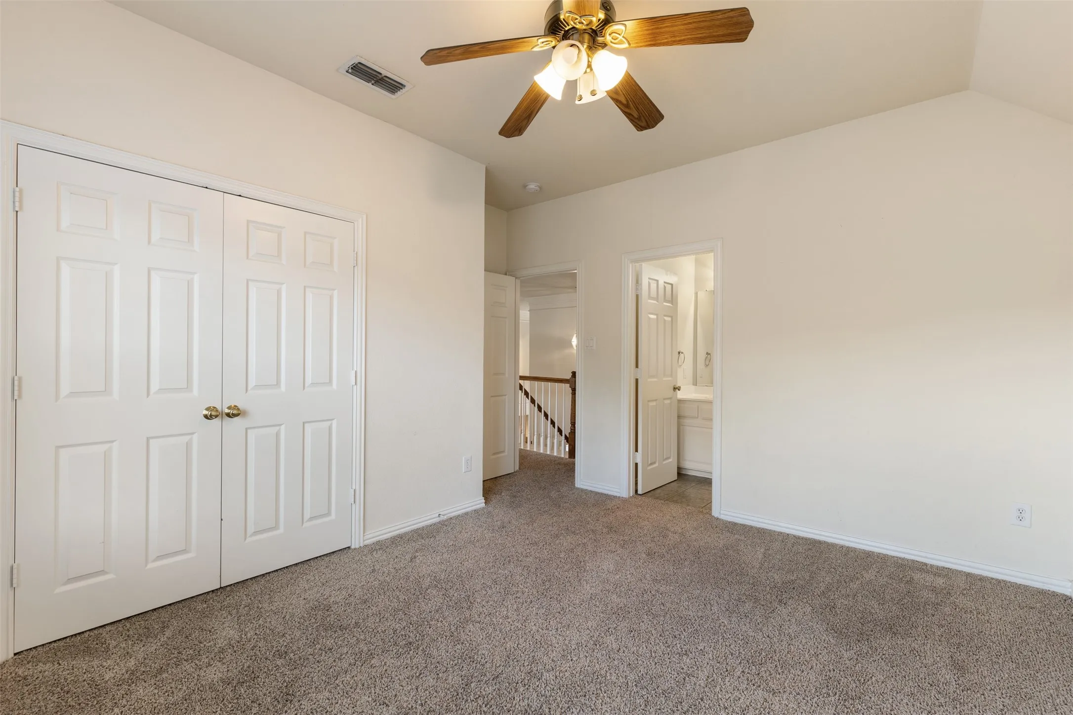 Single Family Residence For Rent in Dallas County , 4409 Mitchell Lane, Rowlett, Texas 75088, 5 Bedroom, 4 Bathroom, 3 Garage spaces, 3,380 Sqft, built in 2002, mls#21356783, Real Estate Agent in Rowlett, Homes For Rent in Dallas county, Homes For Rent in Rowlett, Realtor in Rowlett Texas, Real Estate Brokerage Independent Realty Texas, Luminita Cordes Realtor