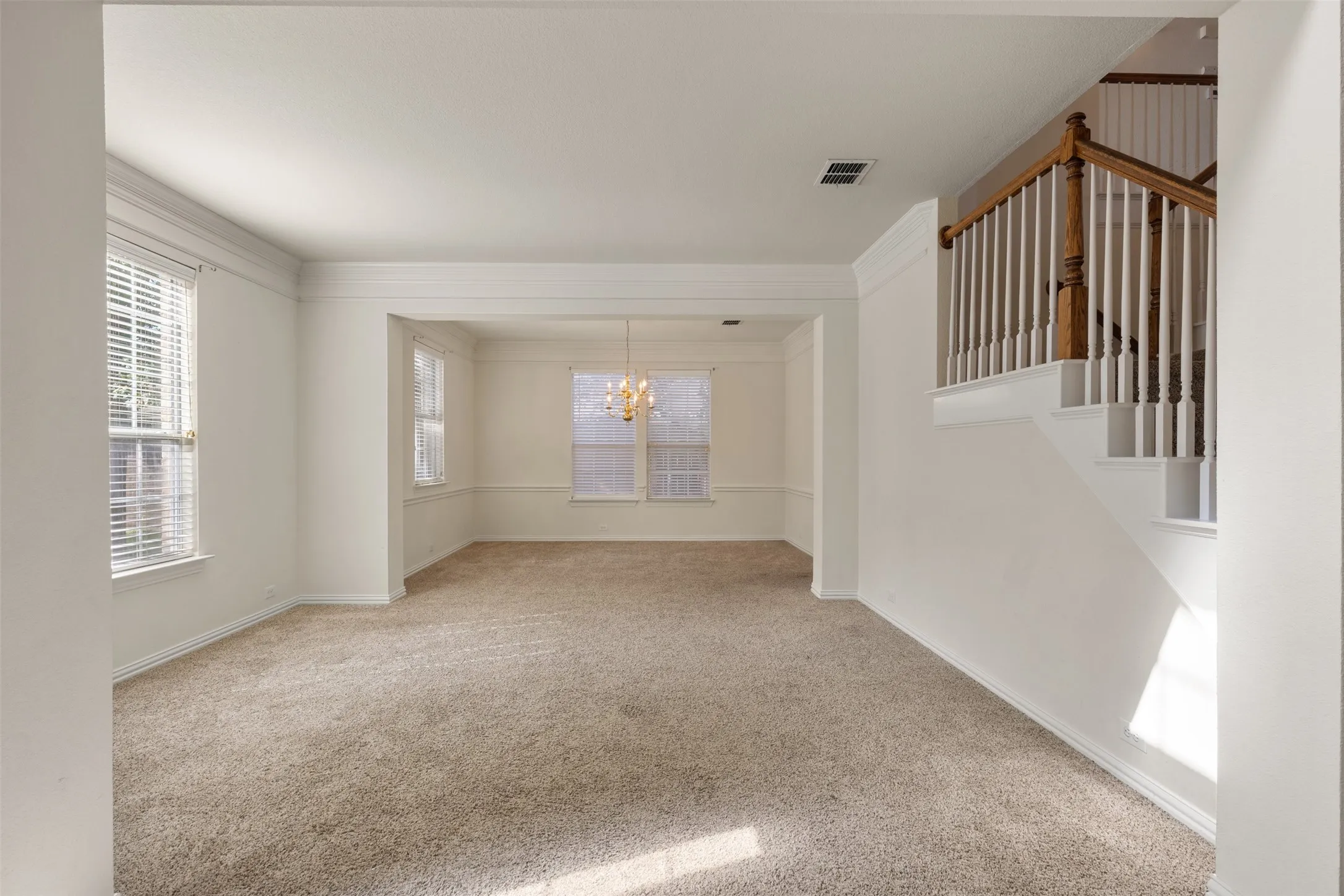 Single Family Residence For Rent in Dallas County , 4409 Mitchell Lane, Rowlett, Texas 75088, 5 Bedroom, 4 Bathroom, 3 Garage spaces, 3,380 Sqft, built in 2002, mls#21356783, Real Estate Agent in Rowlett, Homes For Rent in Dallas county, Homes For Rent in Rowlett, Realtor in Rowlett Texas, Real Estate Brokerage Independent Realty Texas, Luminita Cordes Realtor