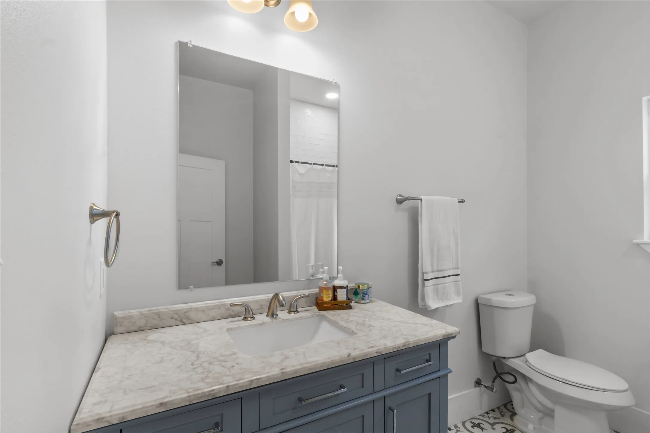 Single Family Residence For Sale in Navarro County , 2200 N Beaton Street, Corsicana, Texas 75110, 4 Bedroom, 3 Bathroom, Garage spaces, 1,856 Sqft, built in 1900, mls#21356787, Real Estate Agent in Corsicana, Homes For Sale in Navarro county, Homes For Sale in Corsicana, Realtor in Corsicana Texas, Real Estate Brokerage Independent Realty Texas, Luminita Cordes Realtor