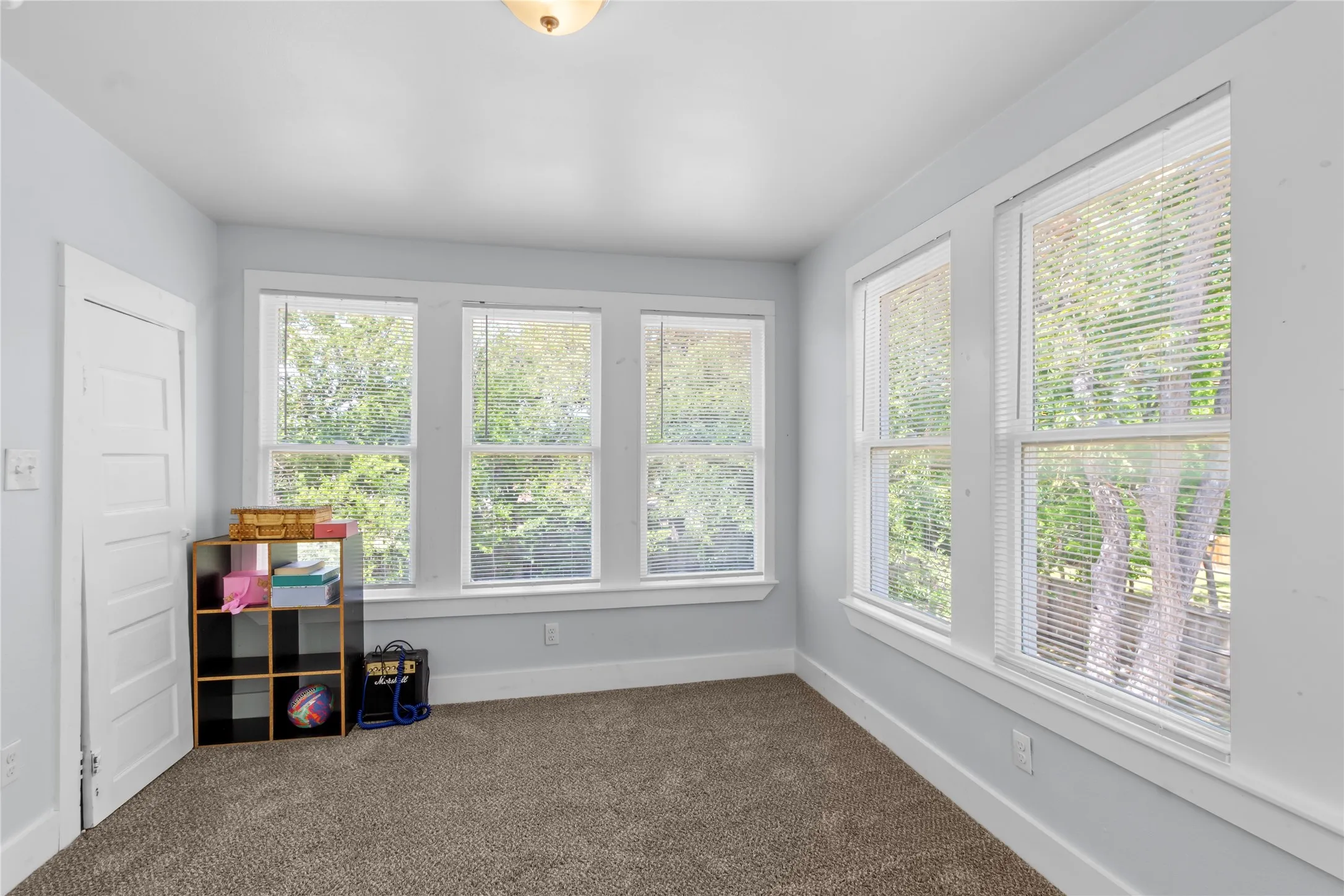 Single Family Residence For Sale in Navarro County , 2200 N Beaton Street, Corsicana, Texas 75110, 4 Bedroom, 3 Bathroom, Garage spaces, 1,856 Sqft, built in 1900, mls#21356787, Real Estate Agent in Corsicana, Homes For Sale in Navarro county, Homes For Sale in Corsicana, Realtor in Corsicana Texas, Real Estate Brokerage Independent Realty Texas, Luminita Cordes Realtor