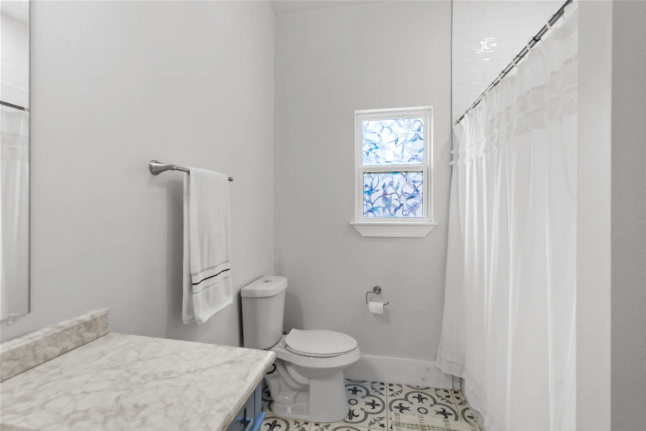 Single Family Residence For Sale in Navarro County , 2200 N Beaton Street, Corsicana, Texas 75110, 4 Bedroom, 3 Bathroom, Garage spaces, 1,856 Sqft, built in 1900, mls#21356787, Real Estate Agent in Corsicana, Homes For Sale in Navarro county, Homes For Sale in Corsicana, Realtor in Corsicana Texas, Real Estate Brokerage Independent Realty Texas, Luminita Cordes Realtor