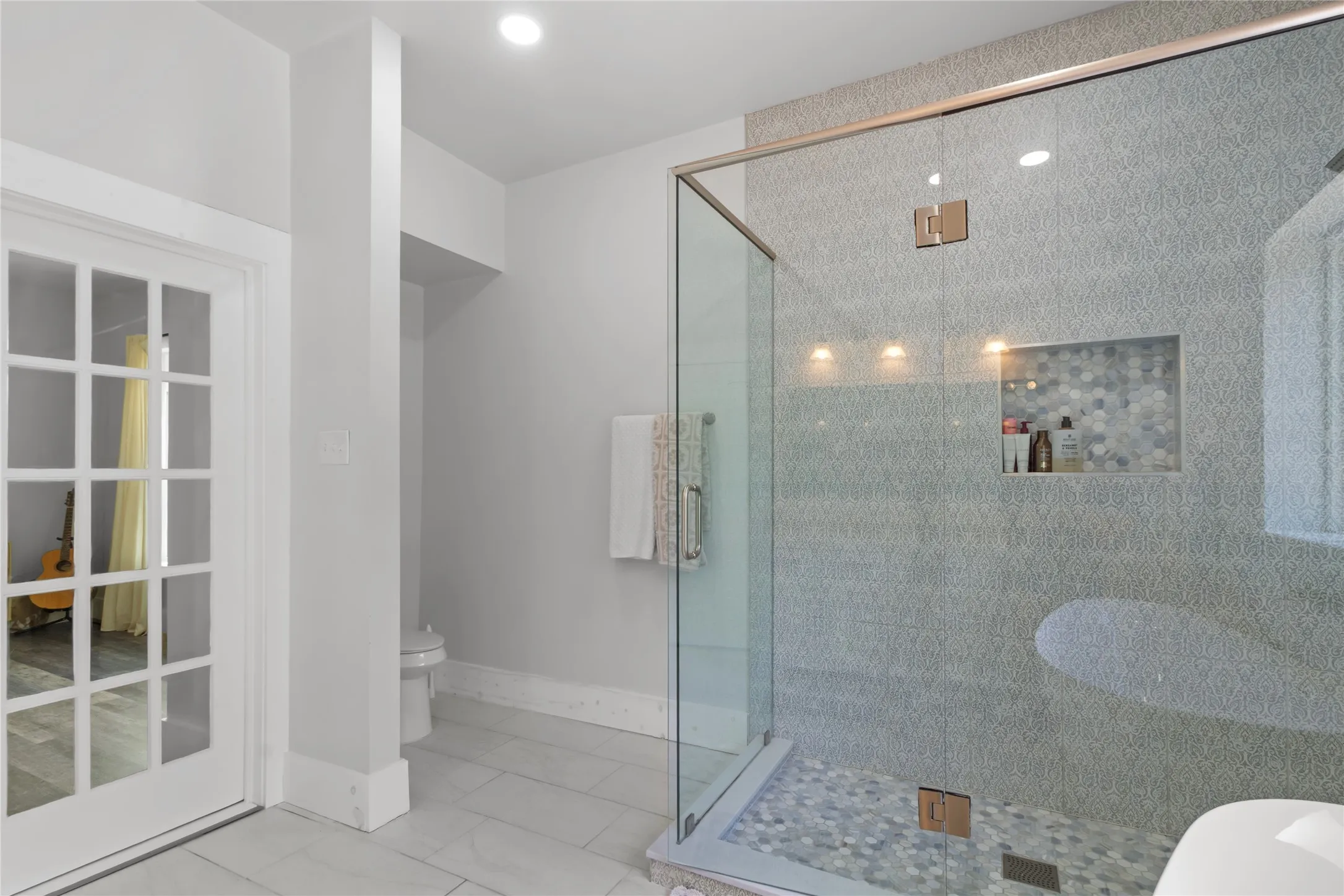 Single Family Residence For Sale in Navarro County , 2200 N Beaton Street, Corsicana, Texas 75110, 4 Bedroom, 3 Bathroom, Garage spaces, 1,856 Sqft, built in 1900, mls#21356787, Real Estate Agent in Corsicana, Homes For Sale in Navarro county, Homes For Sale in Corsicana, Realtor in Corsicana Texas, Real Estate Brokerage Independent Realty Texas, Luminita Cordes Realtor