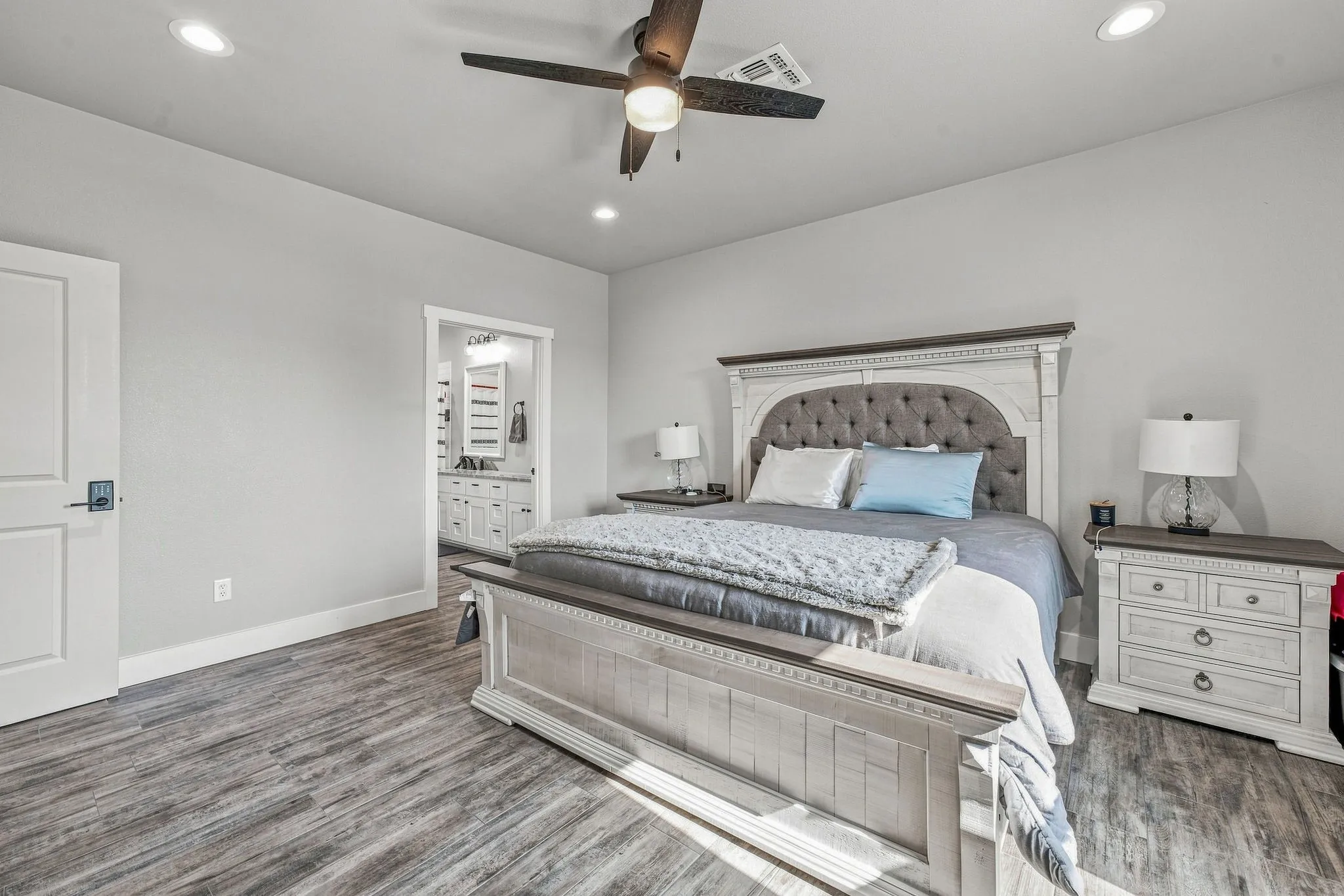 Single Family Residence For Sale in Stephens County , 17995 Pr 3004, Graham, Texas 76450, 3 Bedroom, 2 Bathroom, Garage spaces, 1,800 Sqft, built in 2022, Price $599,000, mls#21354779, Real Estate Agent in Graham, Homes For Sale in Stephens county, Homes For Sale in Graham, Realtor in Graham Texas, Real Estate Brokerage Independent Realty Texas, Luminita Cordes Realtor