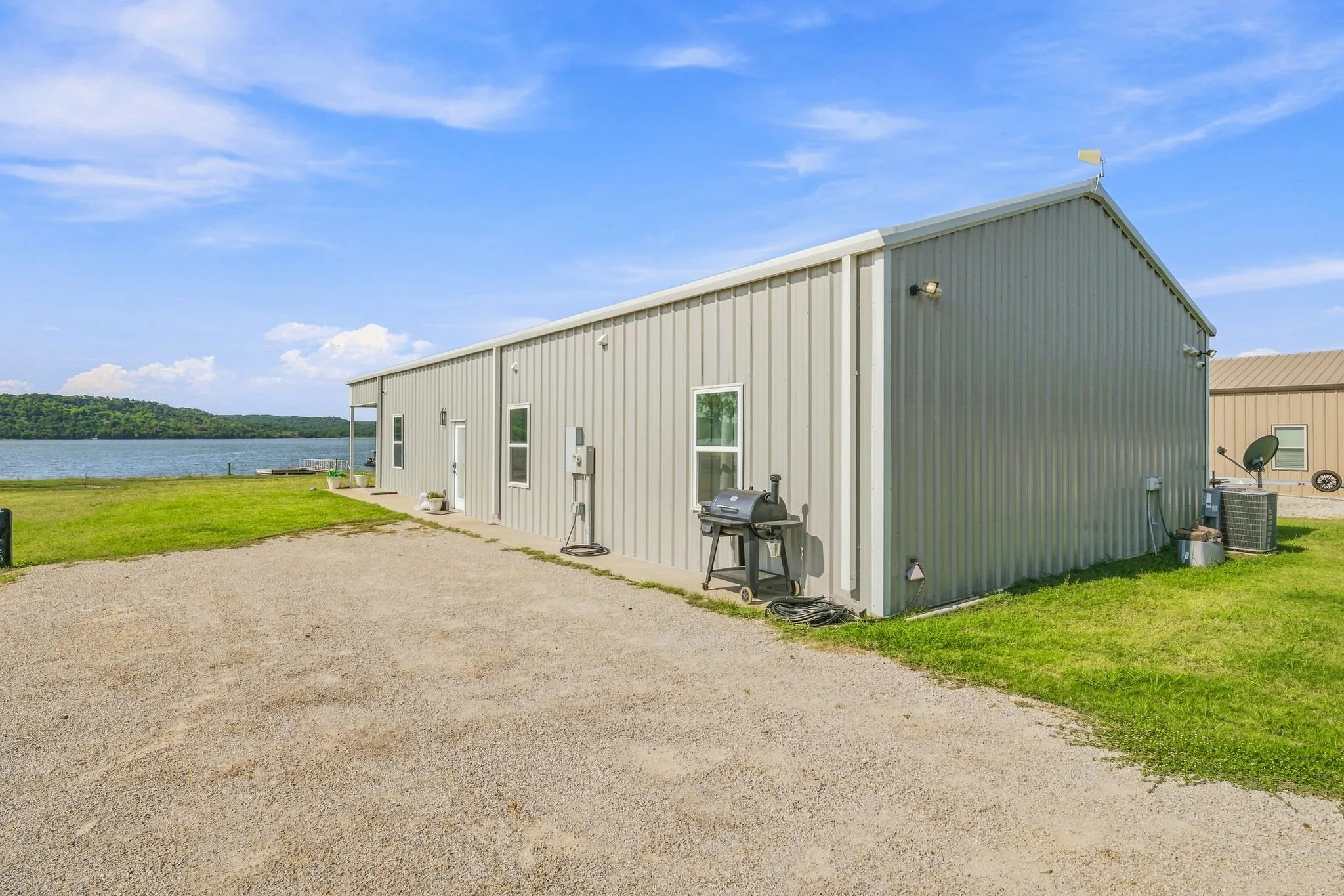 Single Family Residence For Sale in Stephens County , 17995 Pr 3004, Graham, Texas 76450, 3 Bedroom, 2 Bathroom, Garage spaces, 1,800 Sqft, built in 2022, Price $599,000, mls#21354779, Real Estate Agent in Graham, Homes For Sale in Stephens county, Homes For Sale in Graham, Realtor in Graham Texas, Real Estate Brokerage Independent Realty Texas, Luminita Cordes Realtor