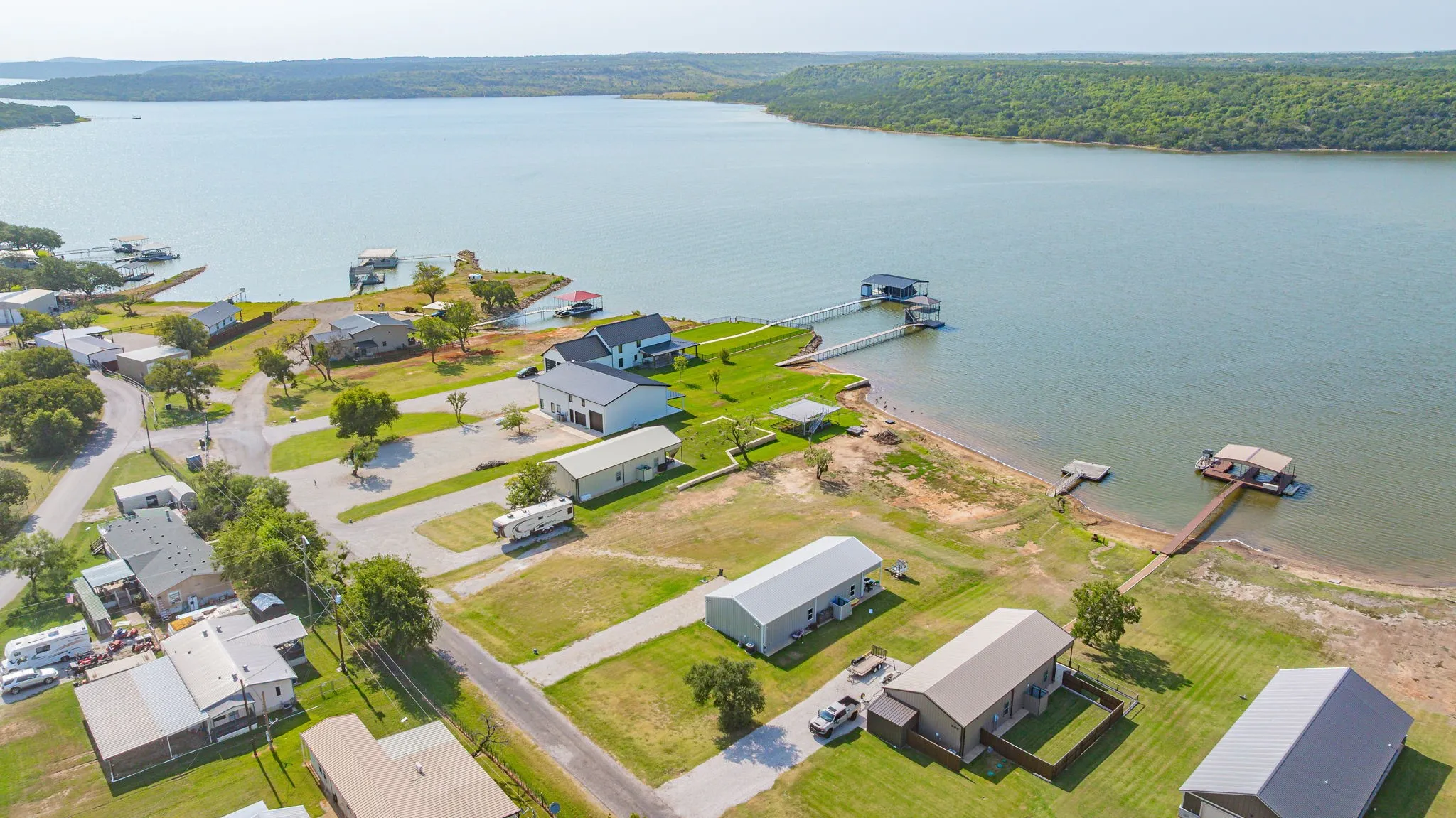 Single Family Residence For Sale in Stephens County , 17995 Pr 3004, Graham, Texas 76450, 3 Bedroom, 2 Bathroom, Garage spaces, 1,800 Sqft, built in 2022, Price $599,000, mls#21354779, Real Estate Agent in Graham, Homes For Sale in Stephens county, Homes For Sale in Graham, Realtor in Graham Texas, Real Estate Brokerage Independent Realty Texas, Luminita Cordes Realtor
