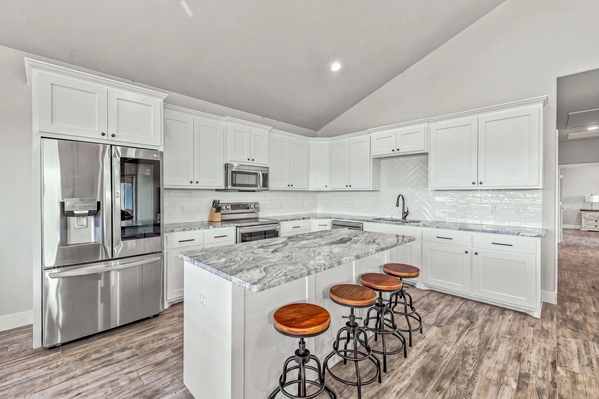 Single Family Residence For Sale in Stephens County , 17995 Pr 3004, Graham, Texas 76450, 3 Bedroom, 2 Bathroom, Garage spaces, 1,800 Sqft, built in 2022, Price $599,000, mls#21354779, Real Estate Agent in Graham, Homes For Sale in Stephens county, Homes For Sale in Graham, Realtor in Graham Texas, Real Estate Brokerage Independent Realty Texas, Luminita Cordes Realtor